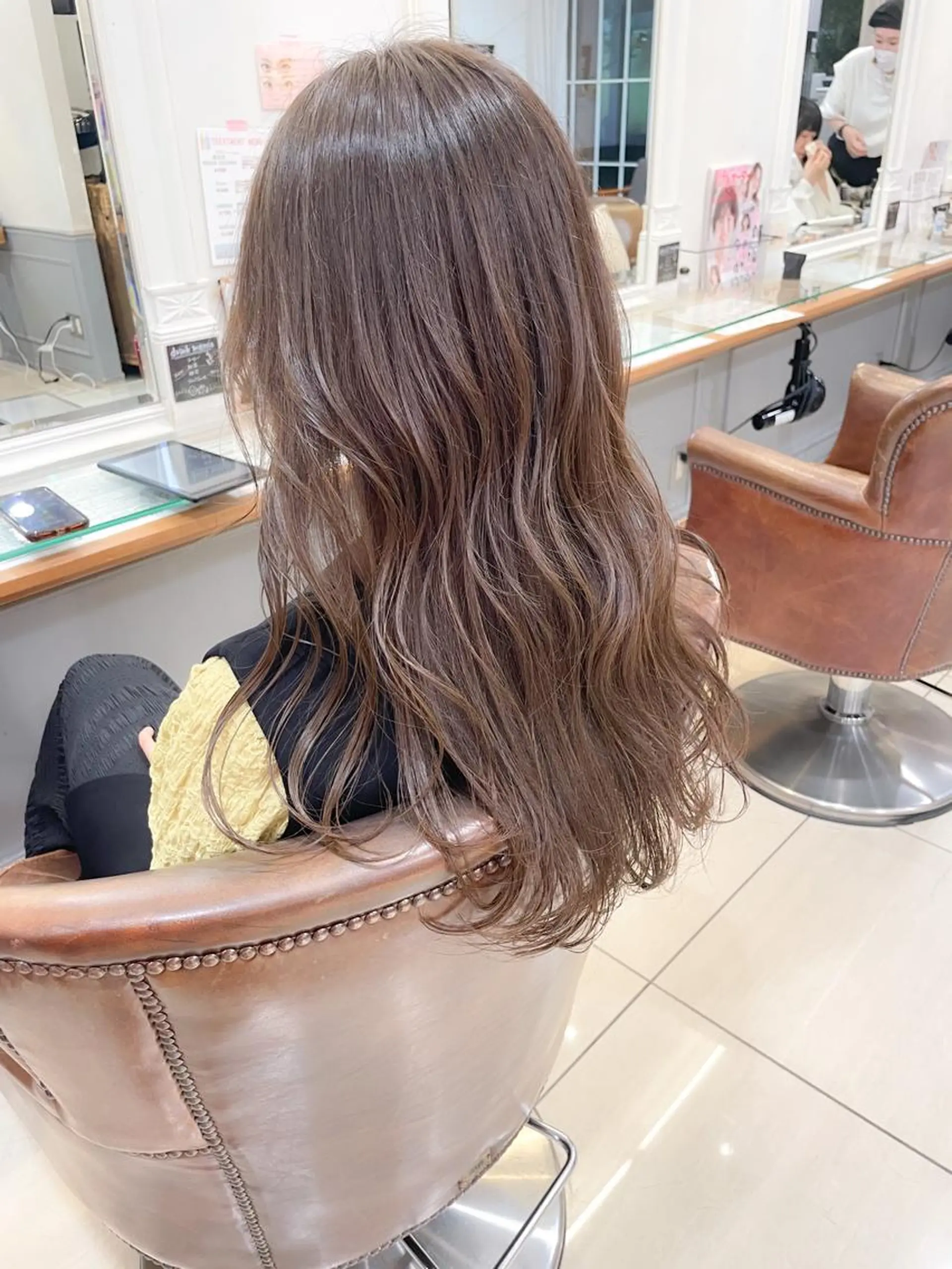 セミロング カラー ベージュカラー オリーブベージュ カット ヘアカラー ✨カラー支持No.1 🧸ワキ カナコ🧸のヘアスタイル