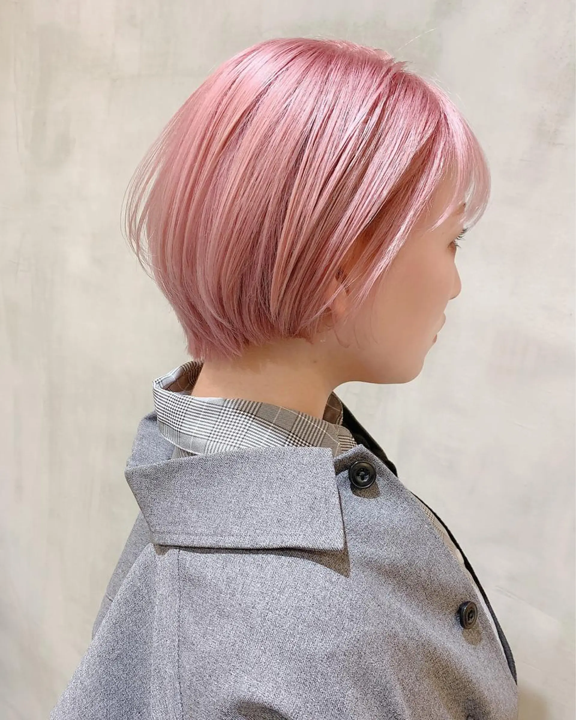 ショート カラー 鈴木 美紅のヘアスタイル