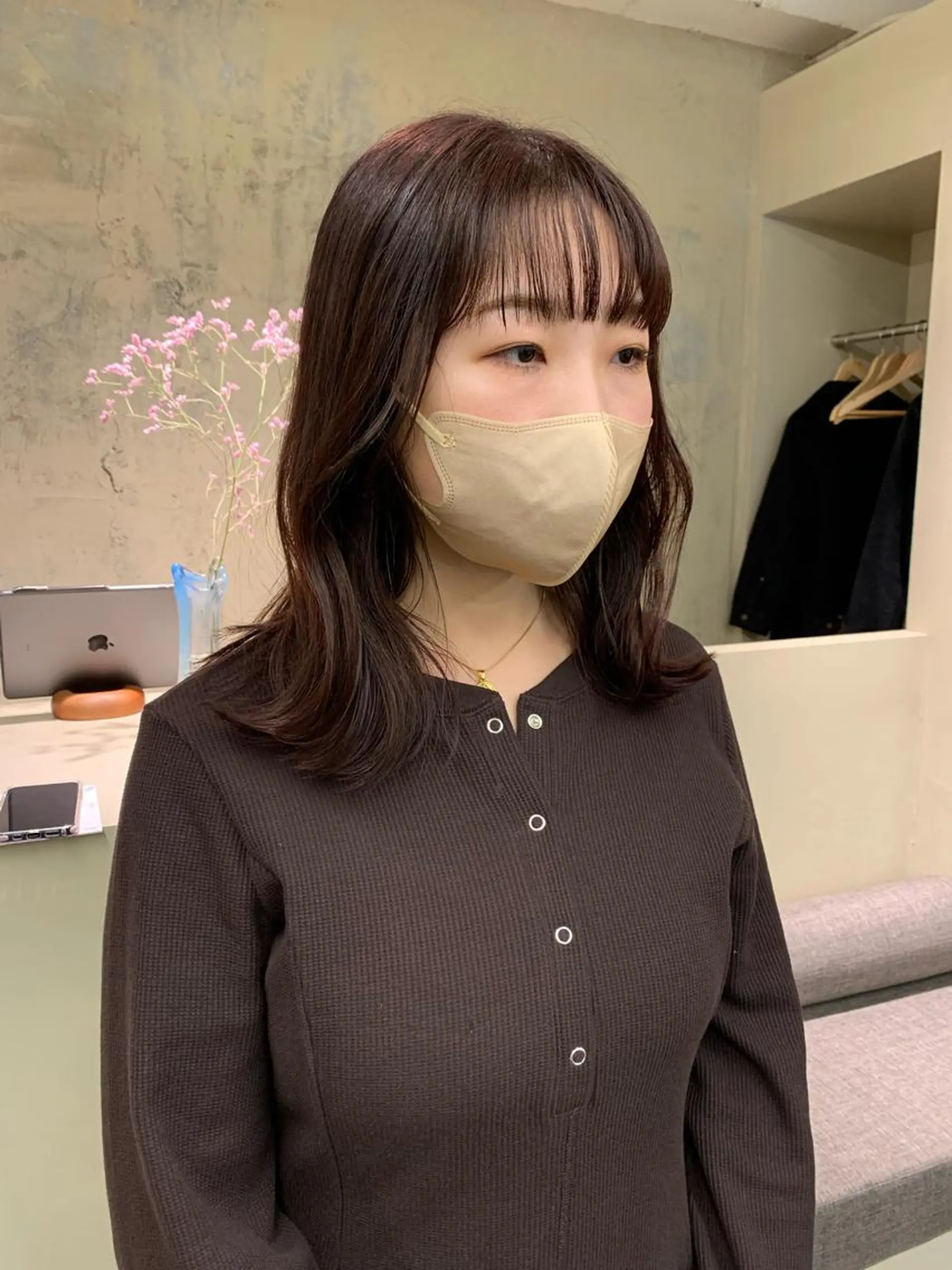 ミディアム カラー くびれヘア yupi🐈‍⬛ レイヤー/パーマのヘアスタイル