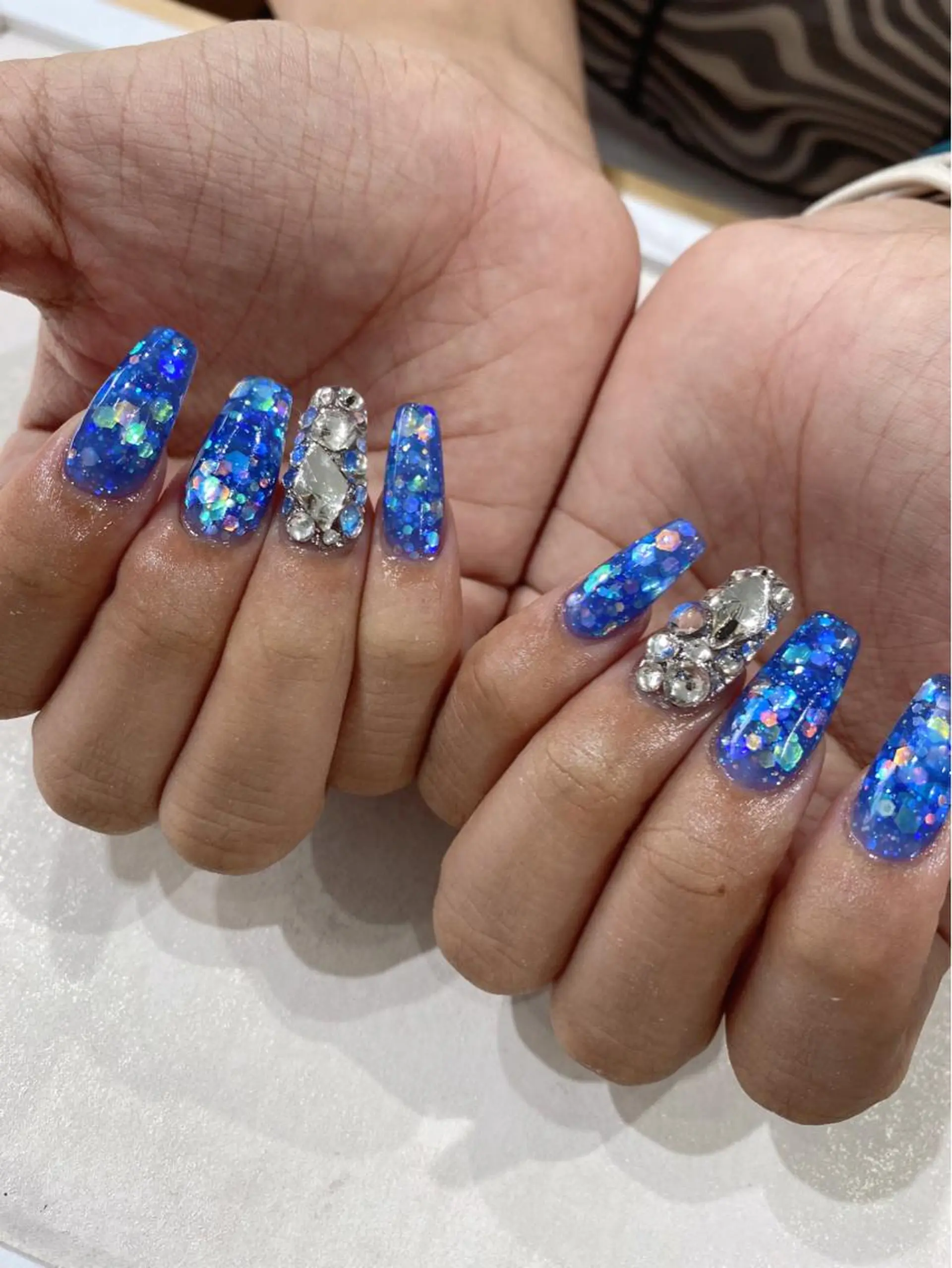ミディアム ハンドネイル Nail  R💫 naoのネイルデザイン