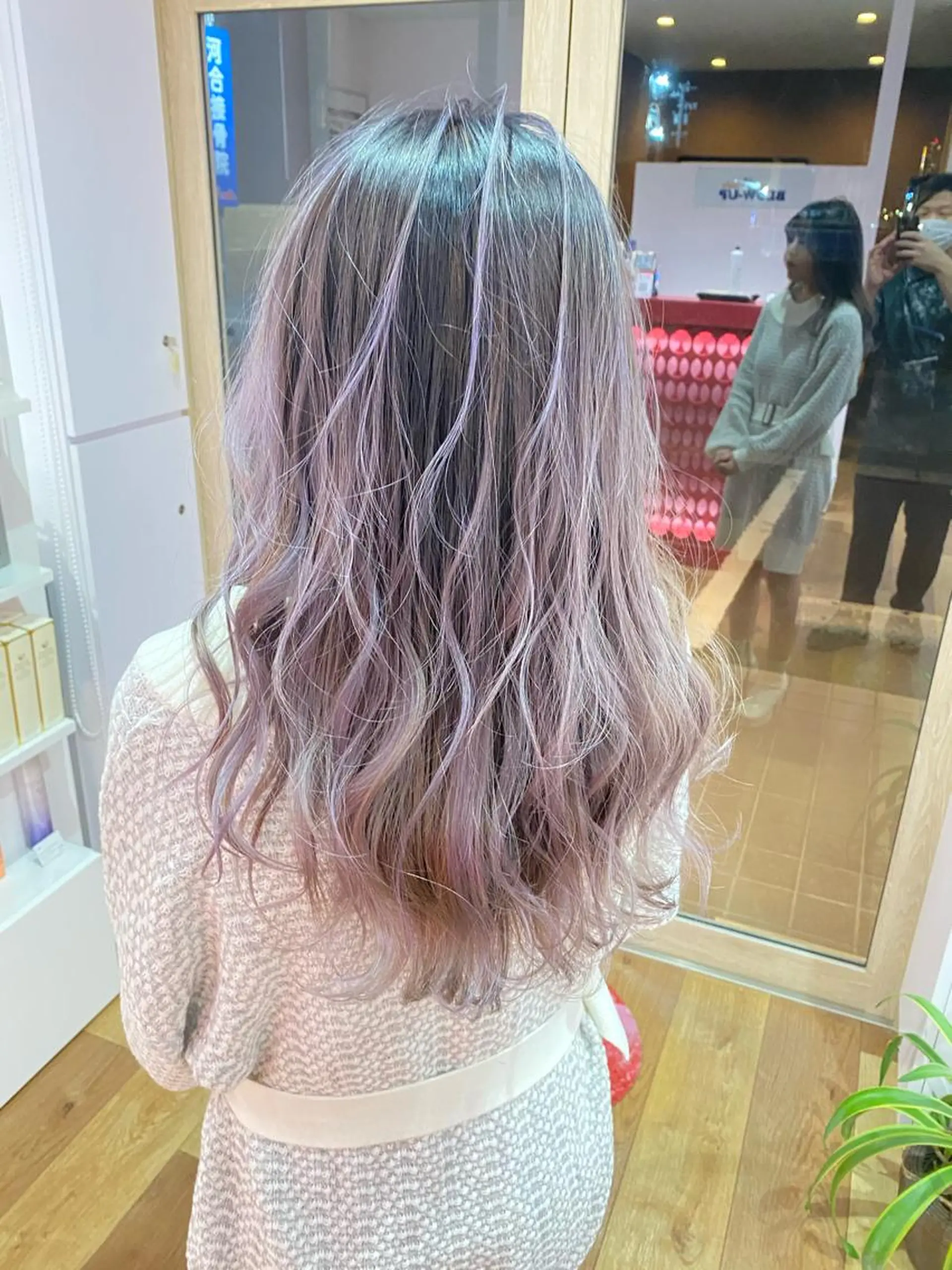 セミロング レイヤーカット reto所属・宮地 崇文のヘアスタイル