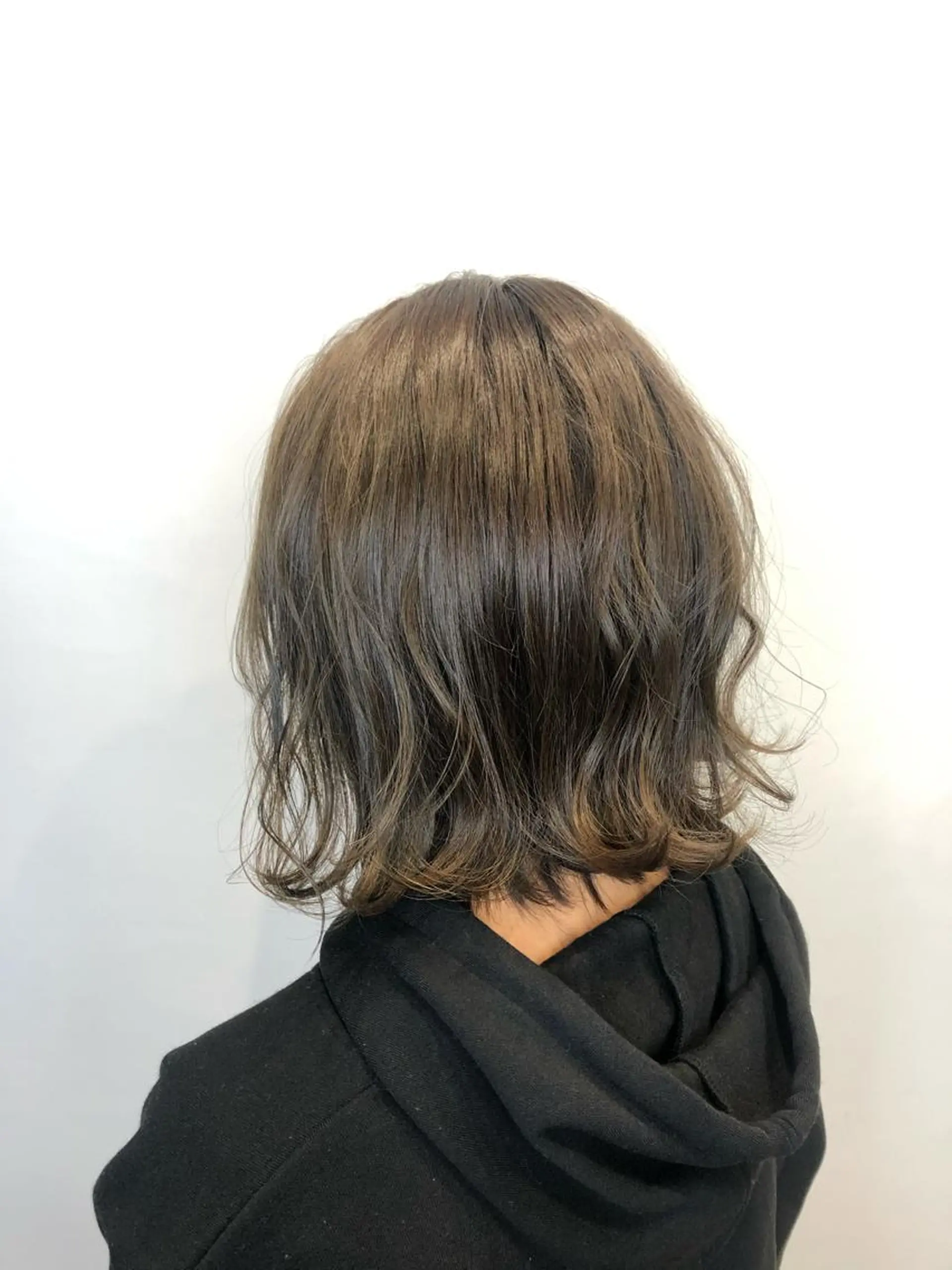 カラー 石毛 ひかるのヘアスタイル