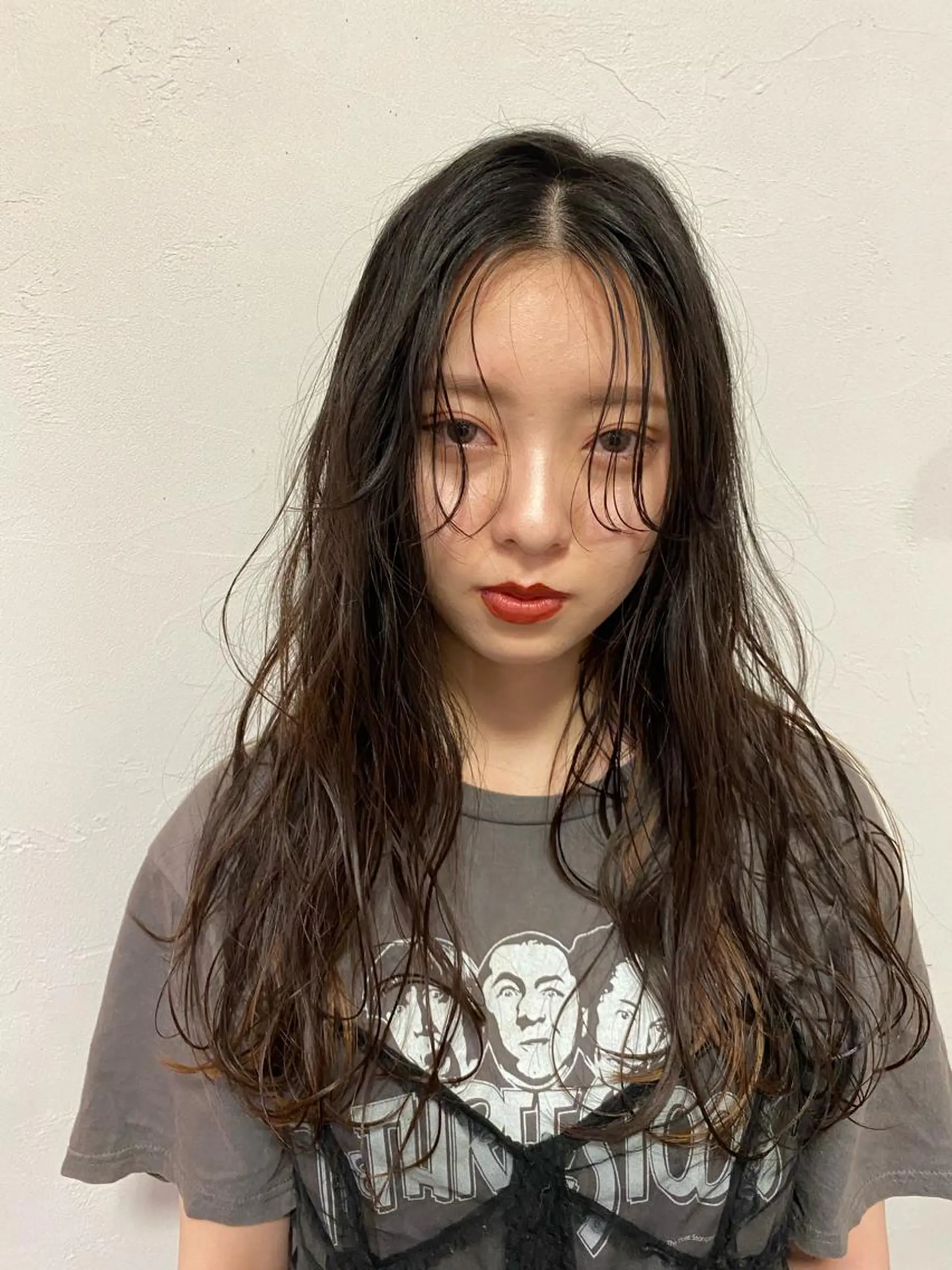 ロング シースルーバング devellope所属・宮腰 瑠果のヘアスタイル