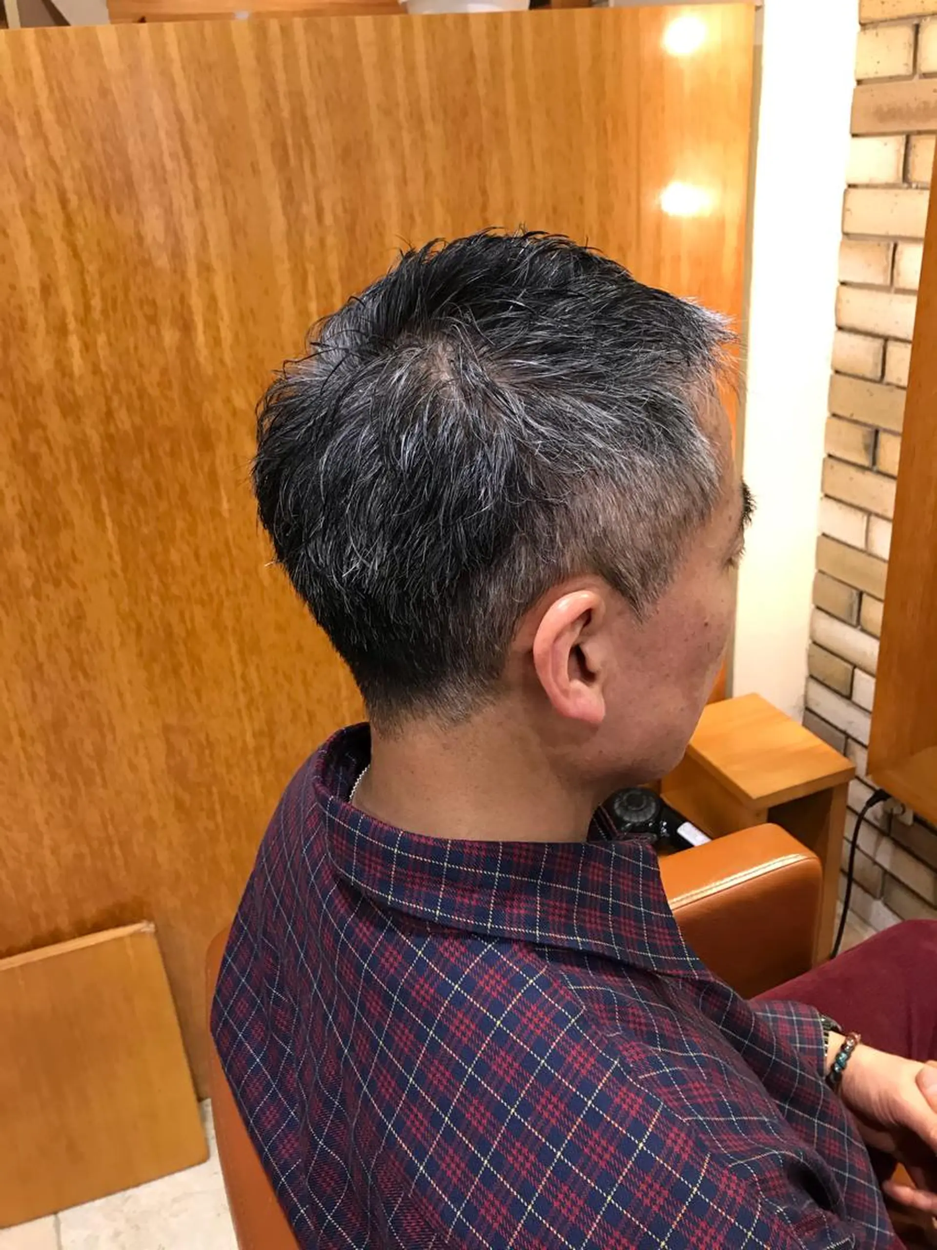 ショート メンズ 透明感カラー・ 髪質改善🩵イケダのヘアスタイル