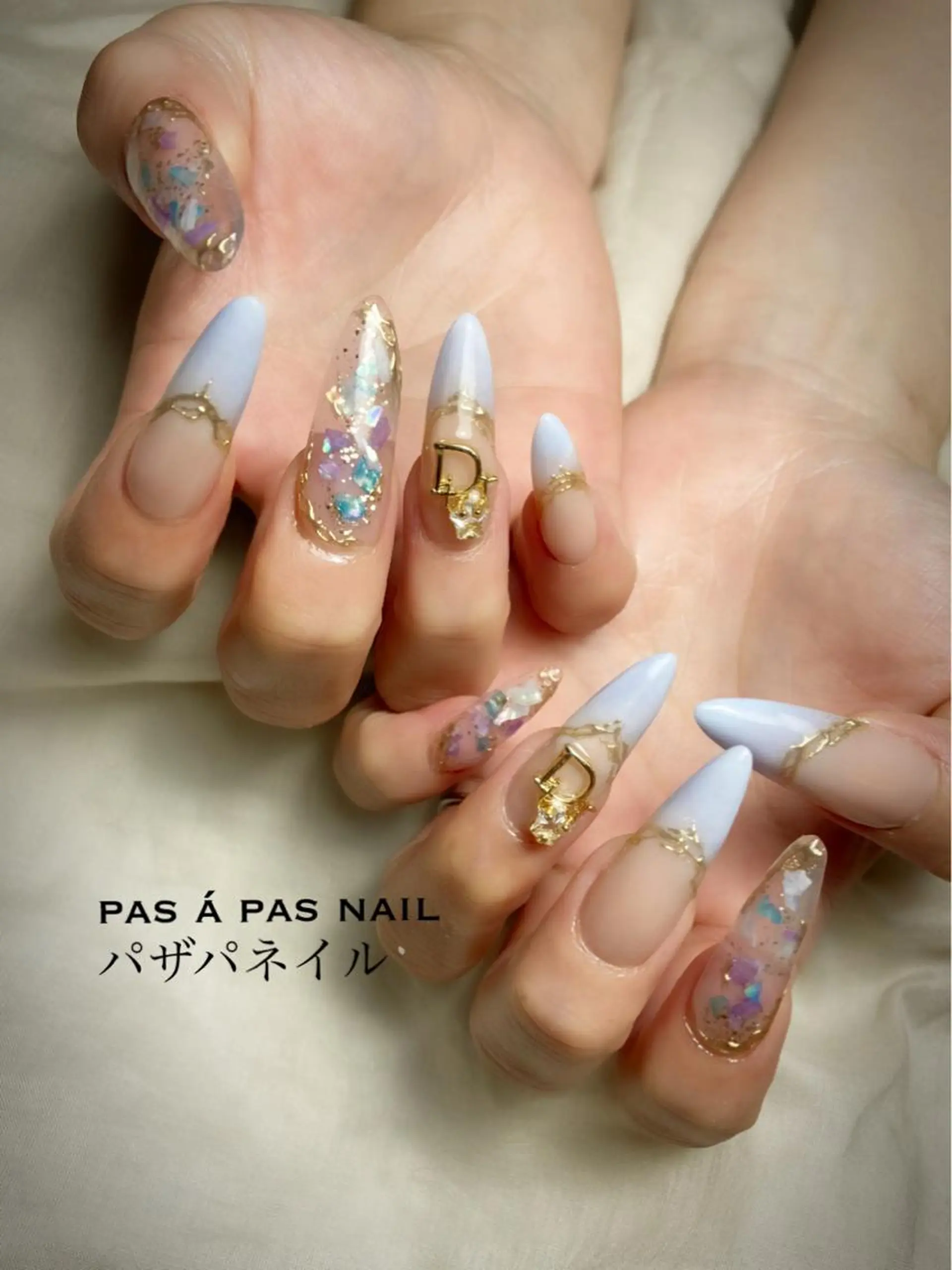 ロング ネイル Yakko pas á pasのネイルデザイン