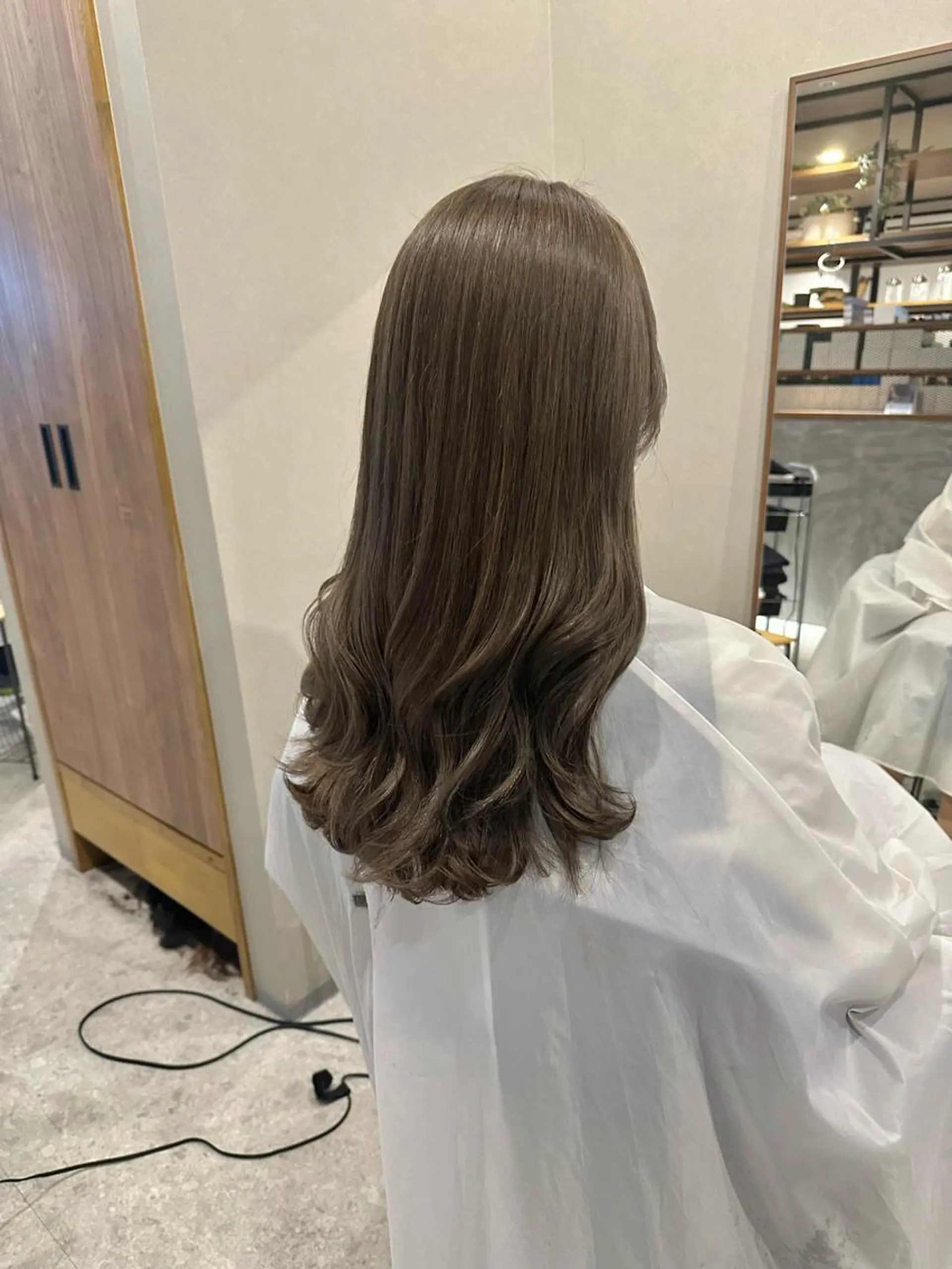 ロング カラー ベージュカラー 透明感カラー カット ヘアカラー トリートメント Forest. -髪質改善-のヘアスタイル