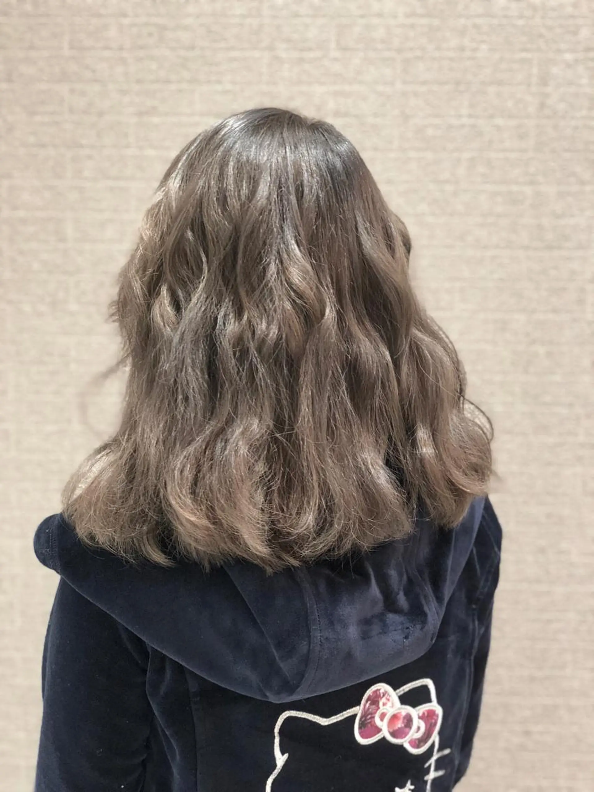 ミディアム カラー グレージュ ハイライトカラー 外国人風カラー ハイライト アンドウ ユウ/ レイヤーカット/韓国のヘアスタイル