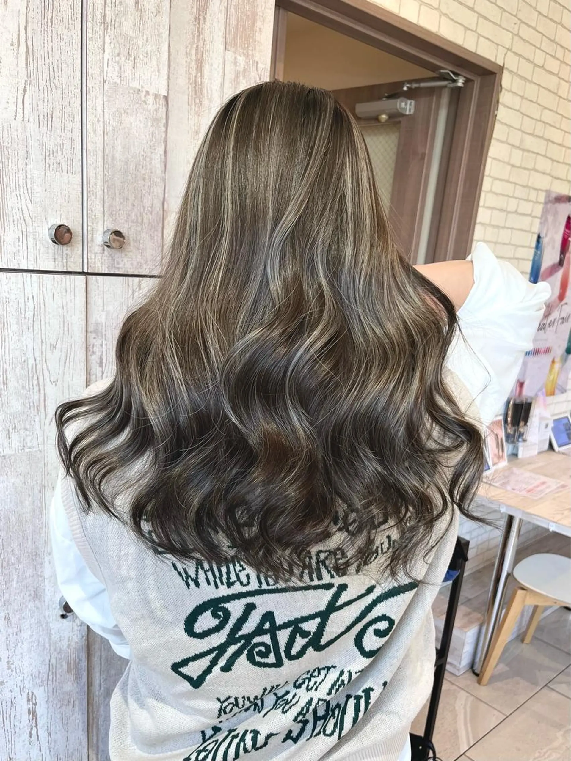 ロング カラー ハイライトカラー ハイライト KANA🎀韓国 🇰🇷ハイライトのヘアスタイル