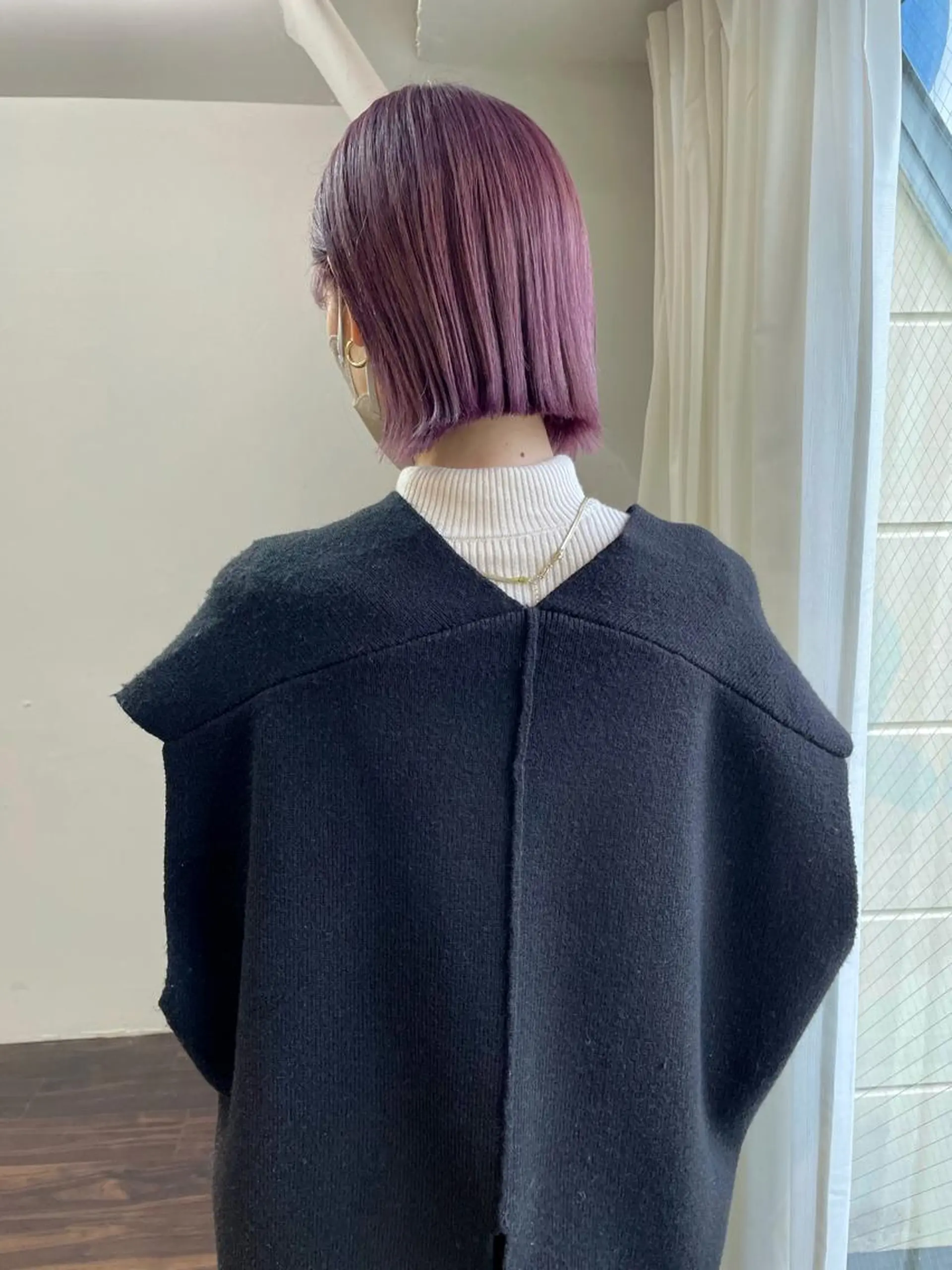 ミディアム カット ヘアカラー オカモト ミユウのヘアスタイル