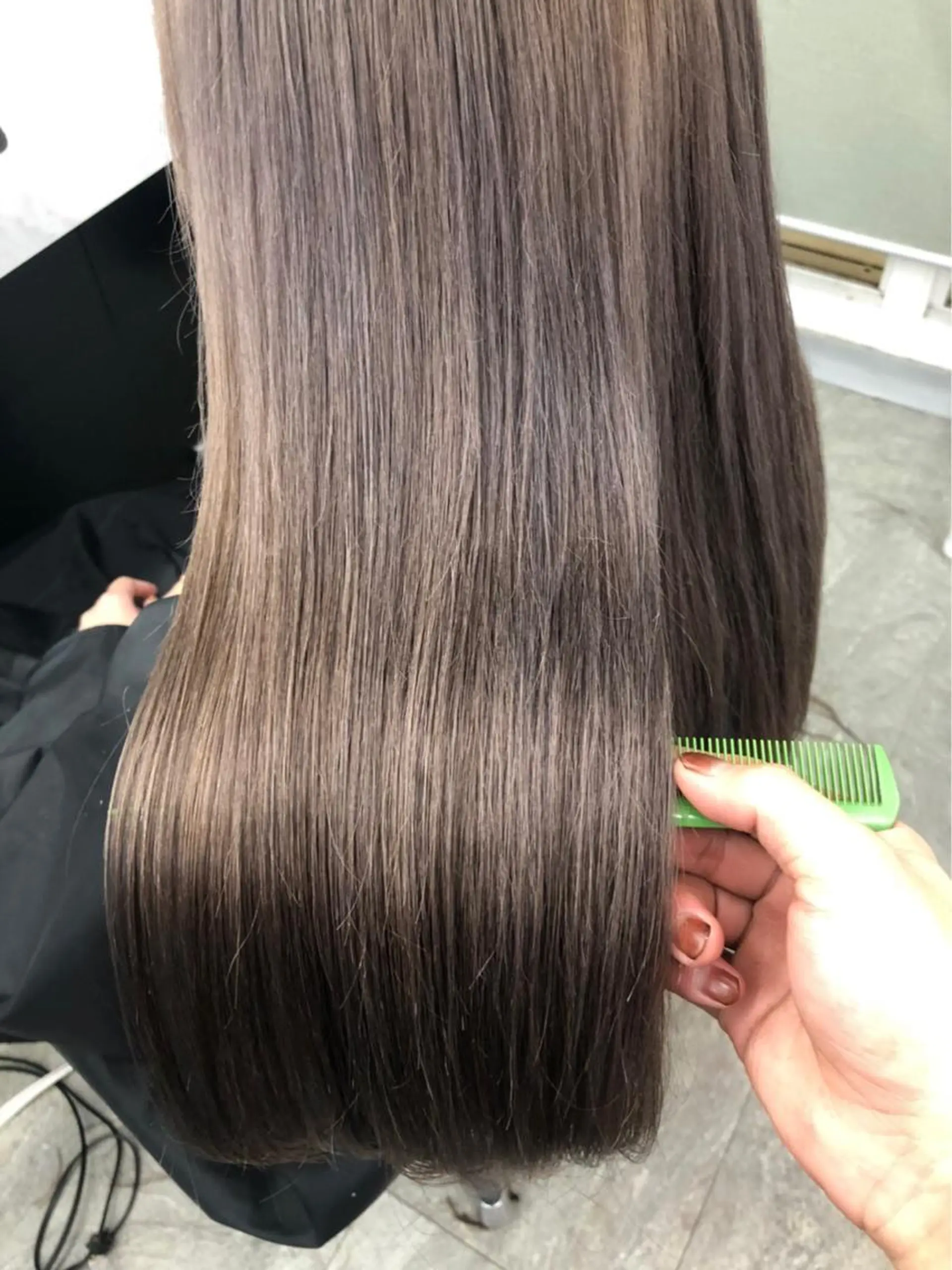 ロング カラー ブリーチ グレージュ カット ヘアカラー トリートメント 🌈プルエクステ& ハイトーン🌈関飛鳥のヘアスタイル