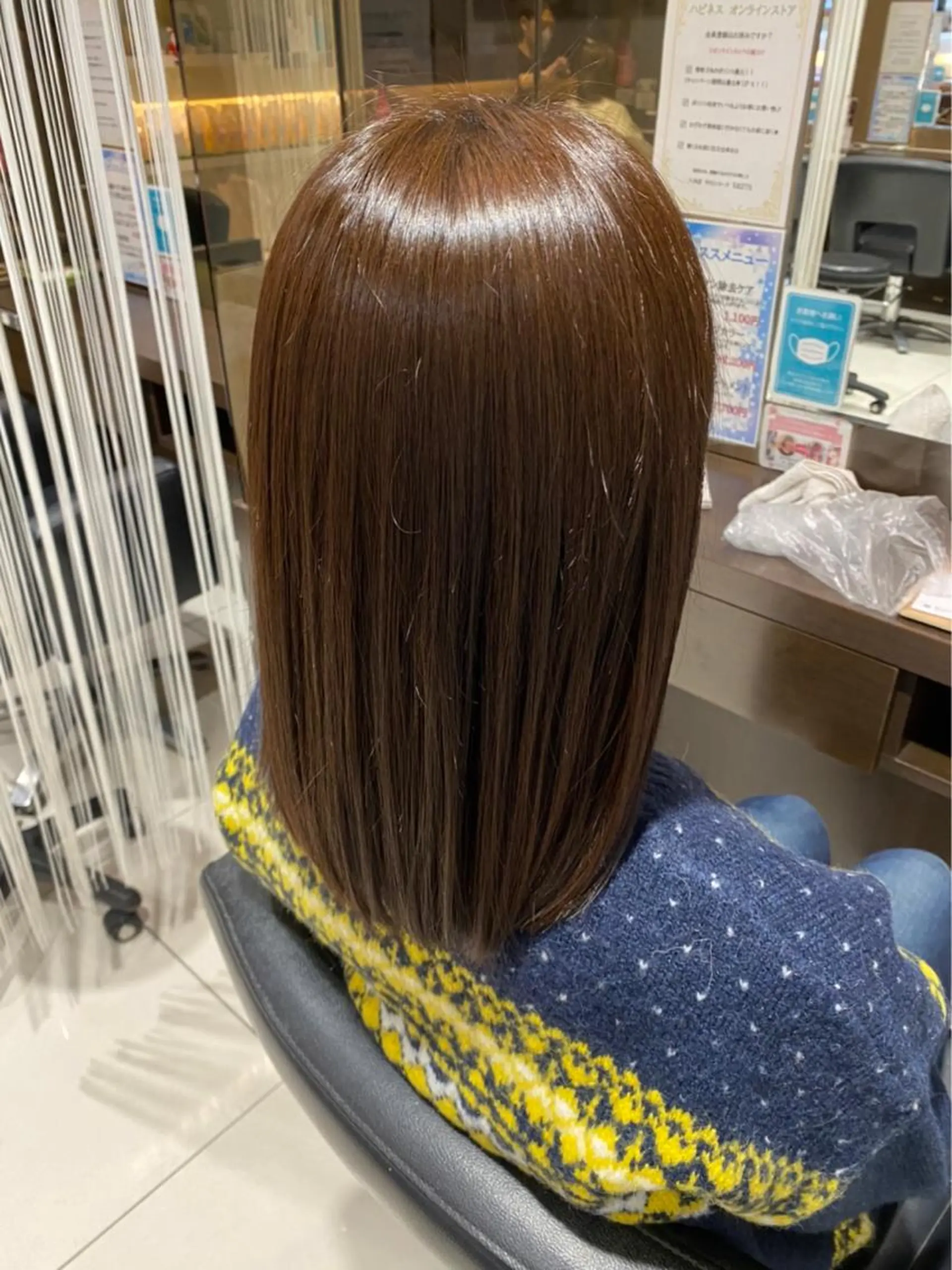 ミディアム 白髪ぼかしモデル募集 今村理央奈のヘアスタイル