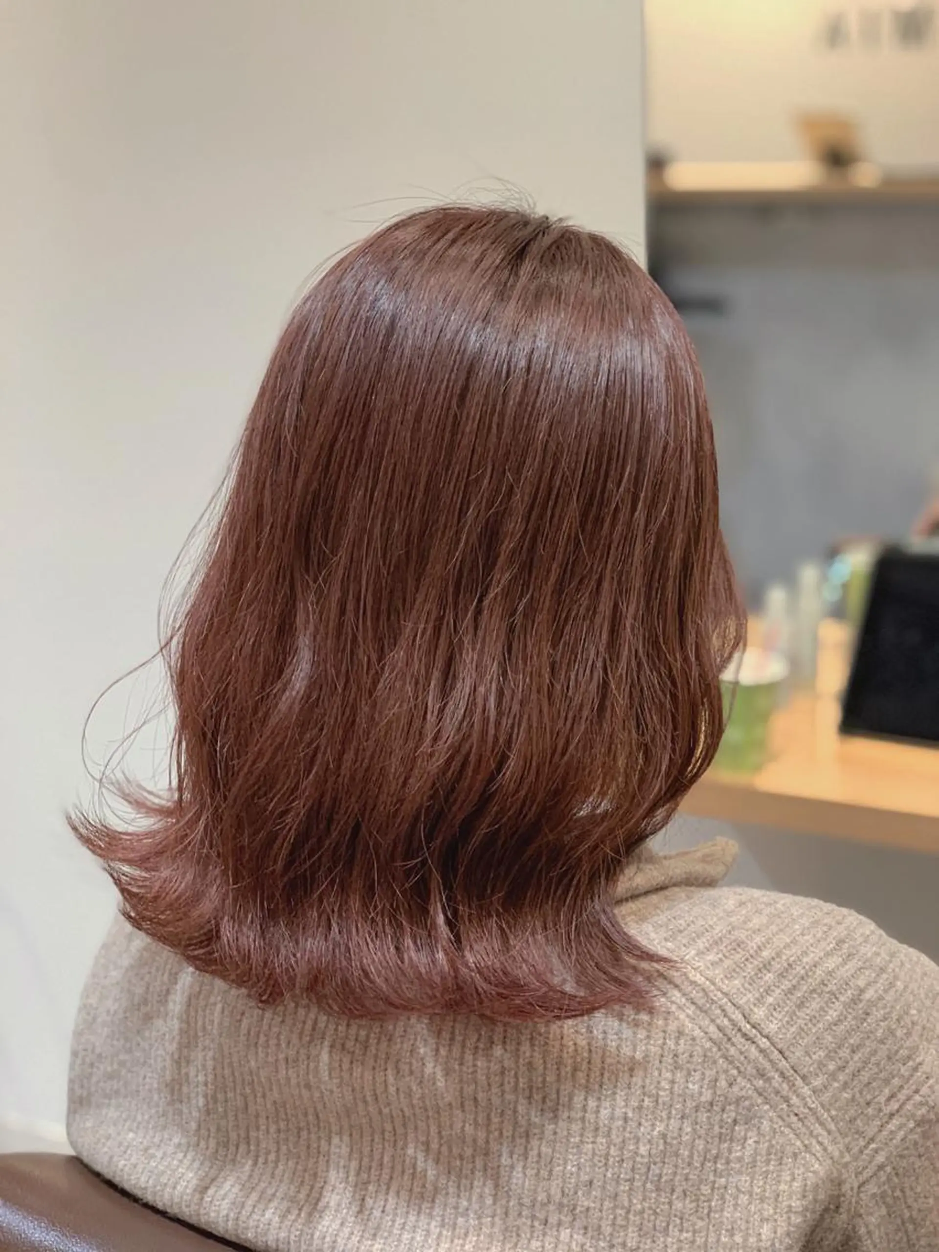 ミディアム MIA 菅原のヘアスタイル