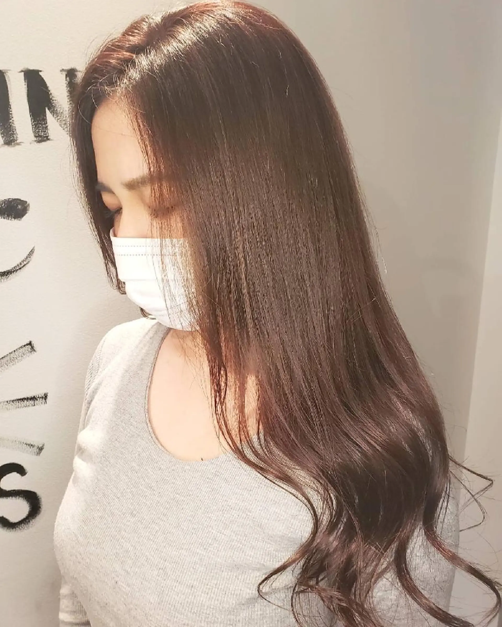 ロング カラー アプリコットブラウン ブラウンカラー Luana 矢場町のヘアスタイル