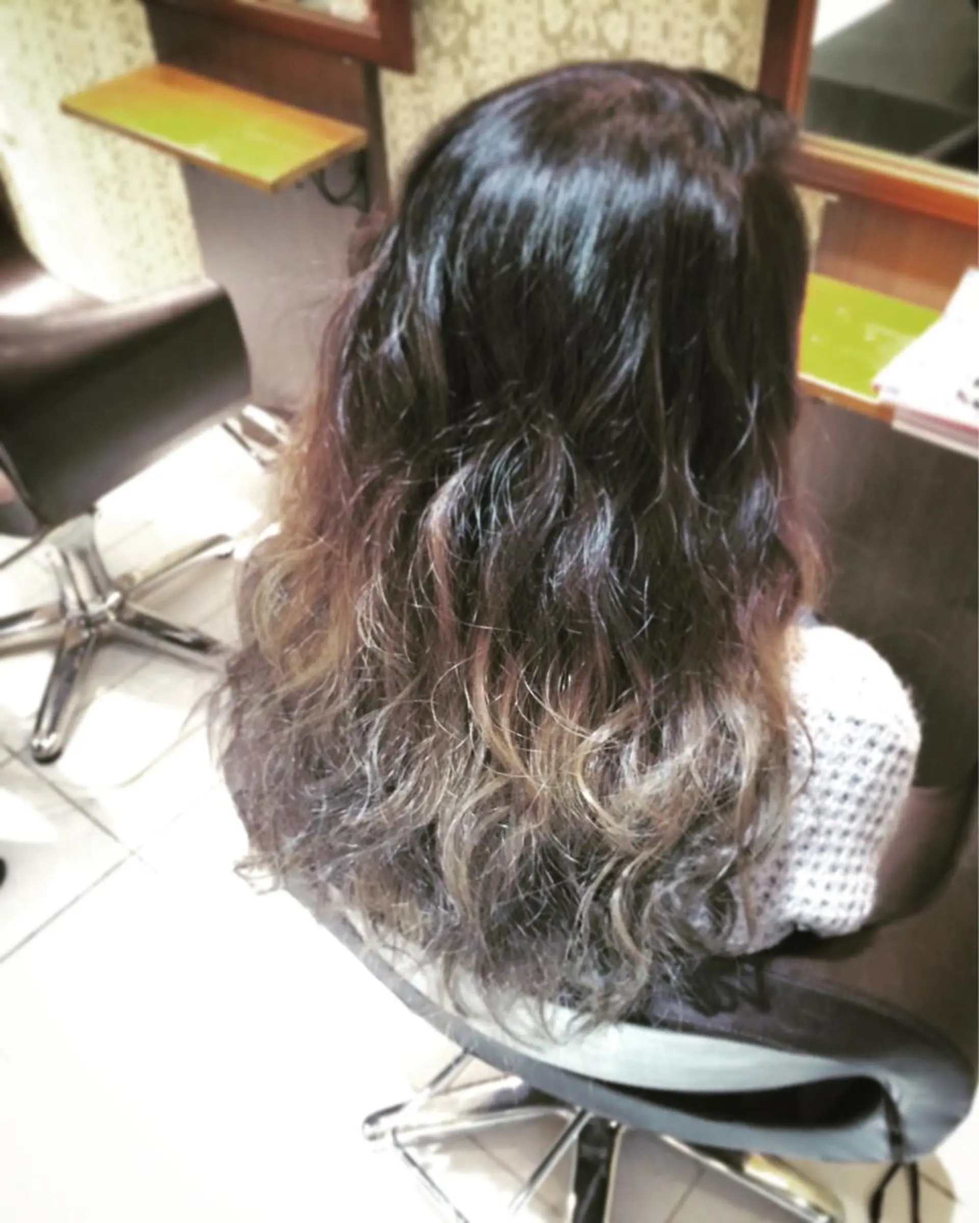 ロング カラー グラデーションカラー kazufumi ..のヘアスタイル