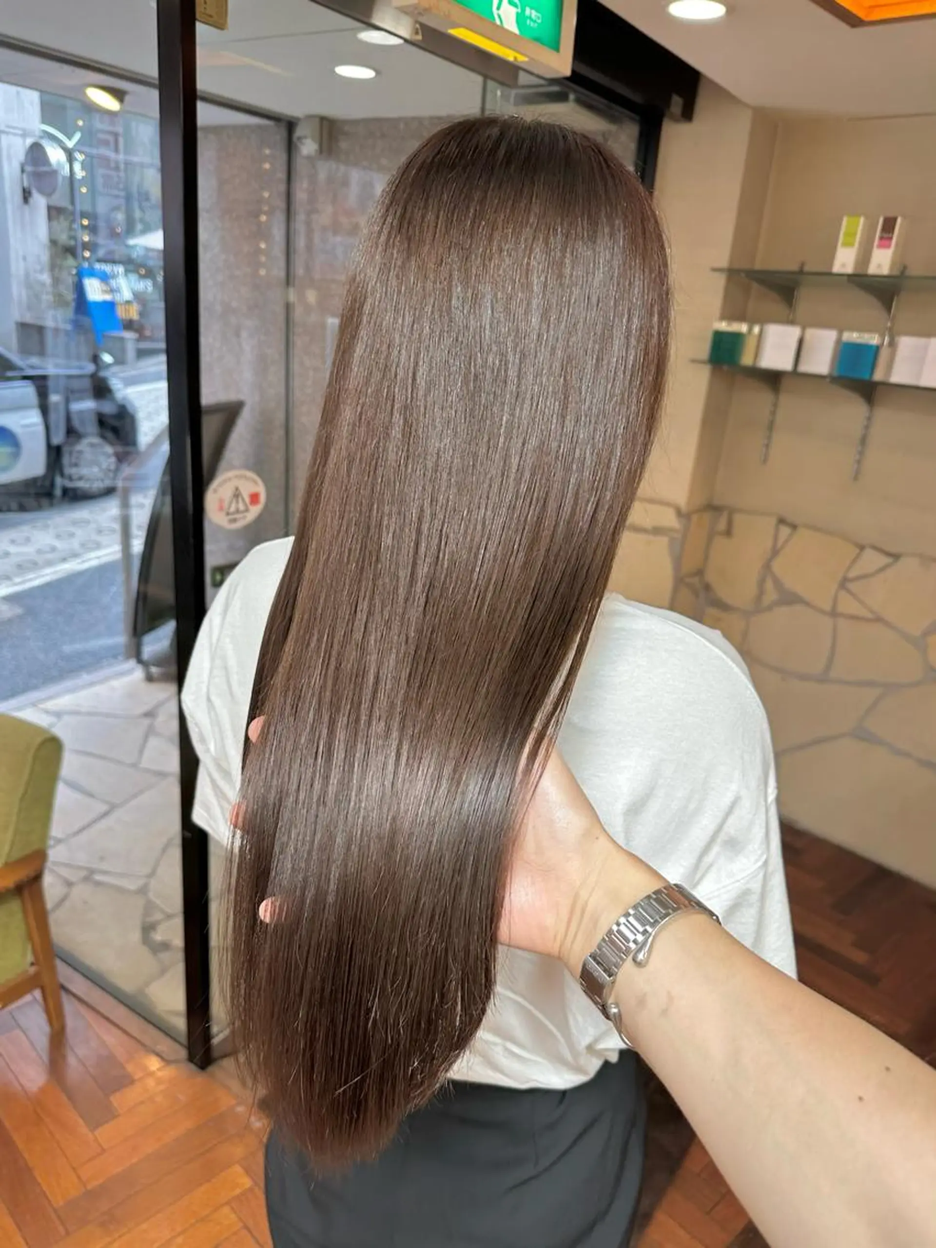 ロング カラー ベージュカラー ブリーチ ブリーチなしカラー ヘアカラー トリートメント LUMO所属・矢野 晃平のヘアスタイル