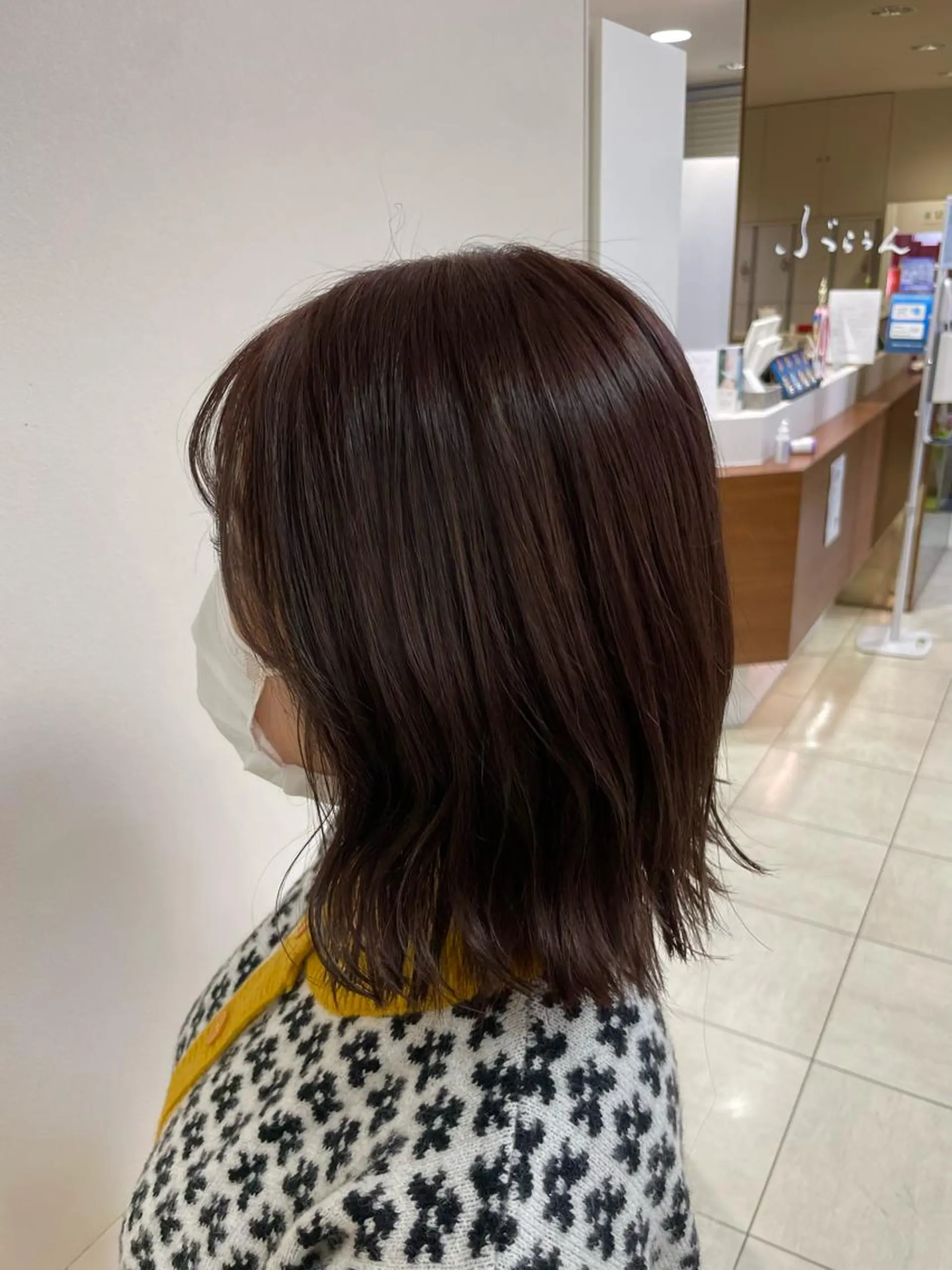 ミディアム カラー ヘアアレンジ カット ヘアカラー トリートメント 【Sweep】おじま のぞみのヘアスタイル