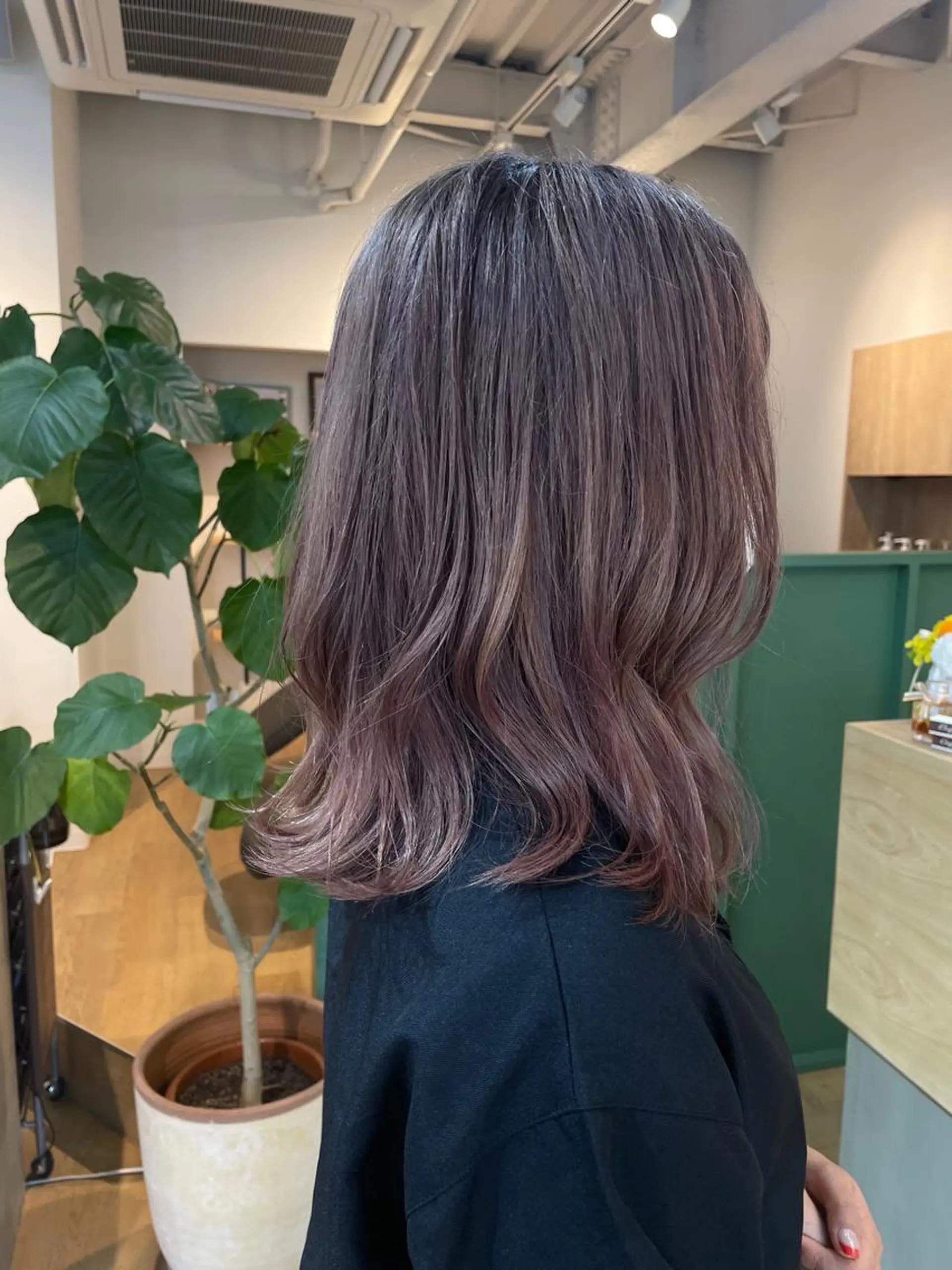 ミディアム カット ヘアカラー Lepetitbois所属・林 朝美のヘアスタイル