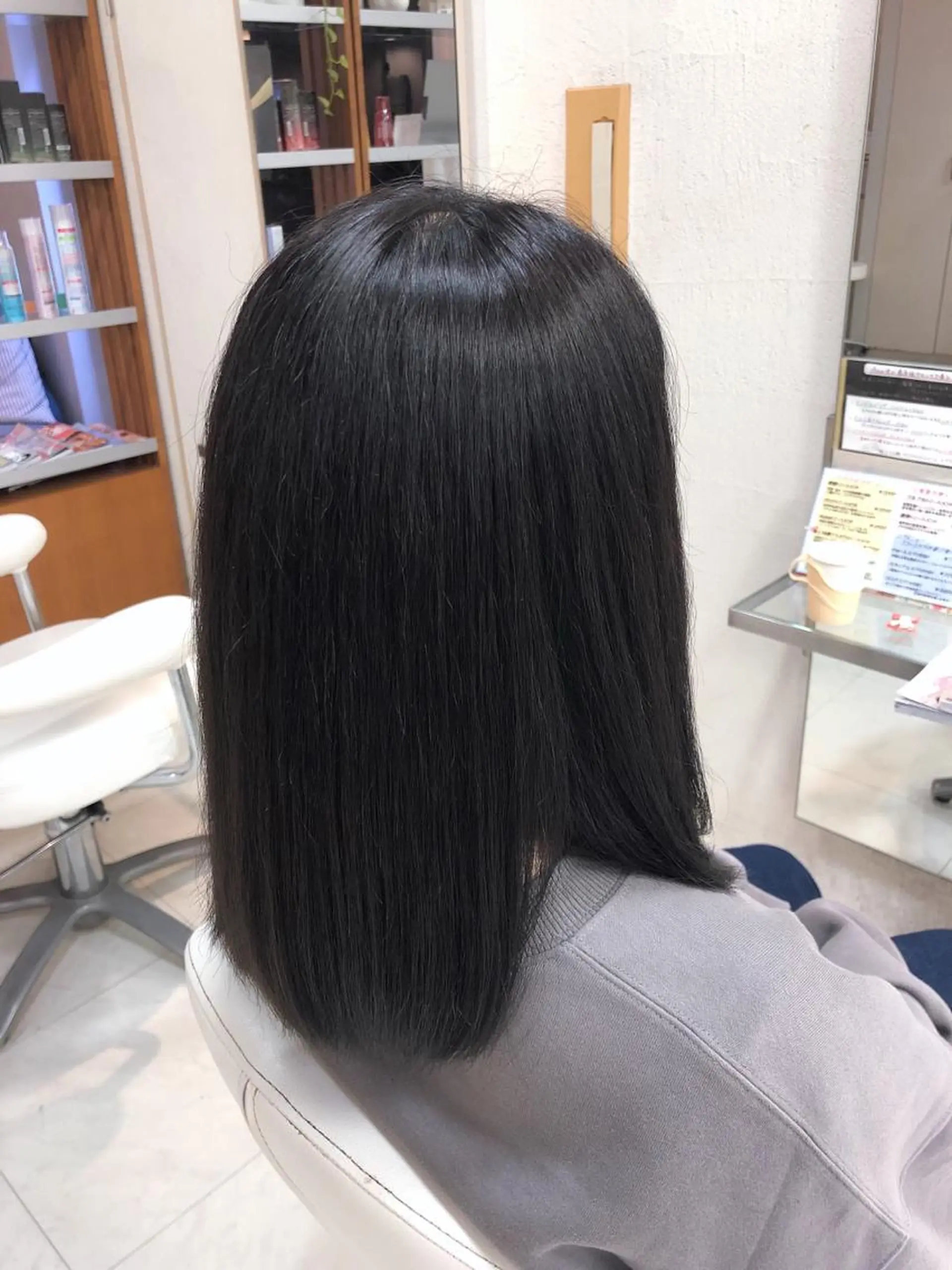 ミディアム ヘアカラー 阿部 美咲のヘアスタイル