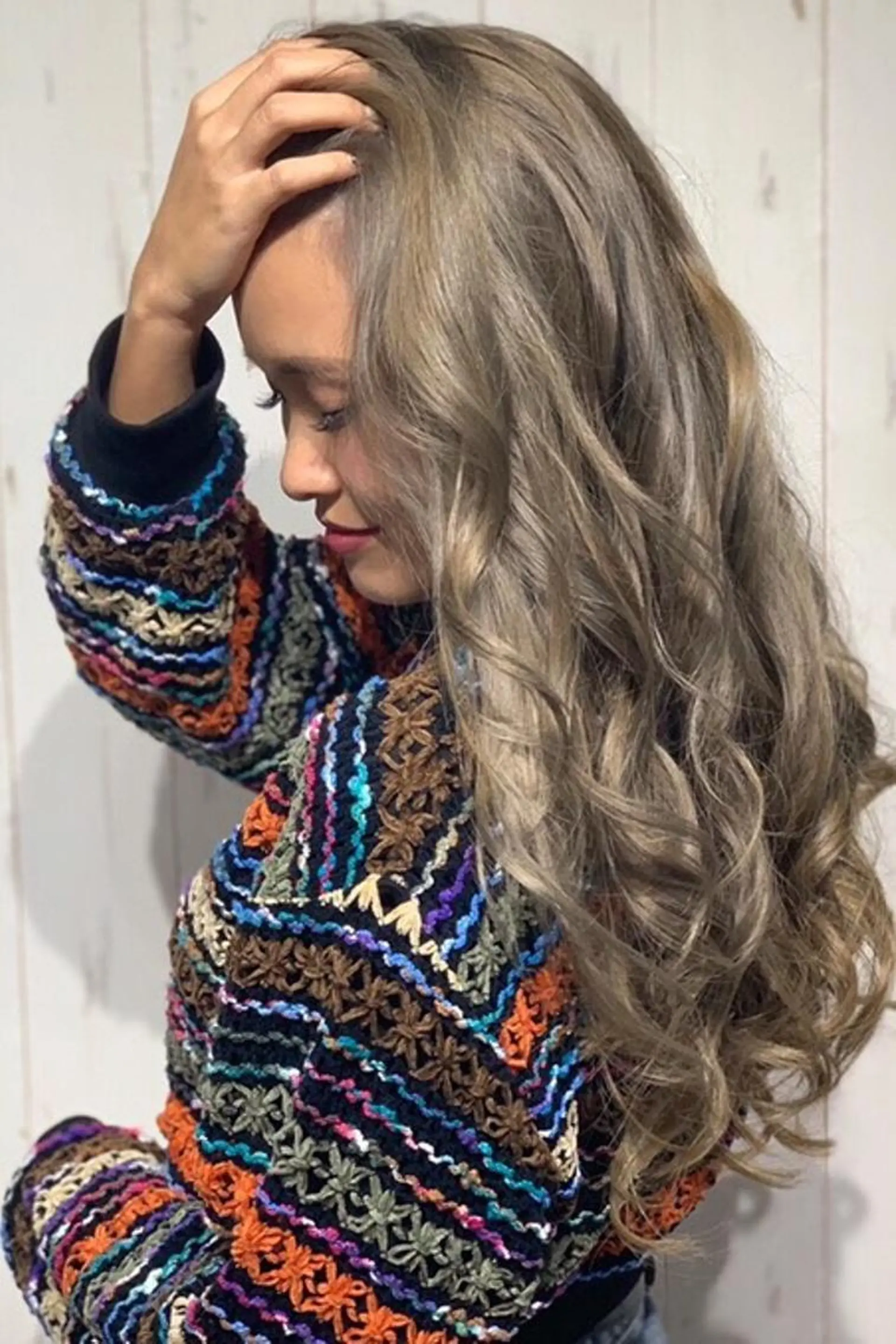 ロング カラー パーマ ヘアアレンジ Device ディバイスのヘアスタイル