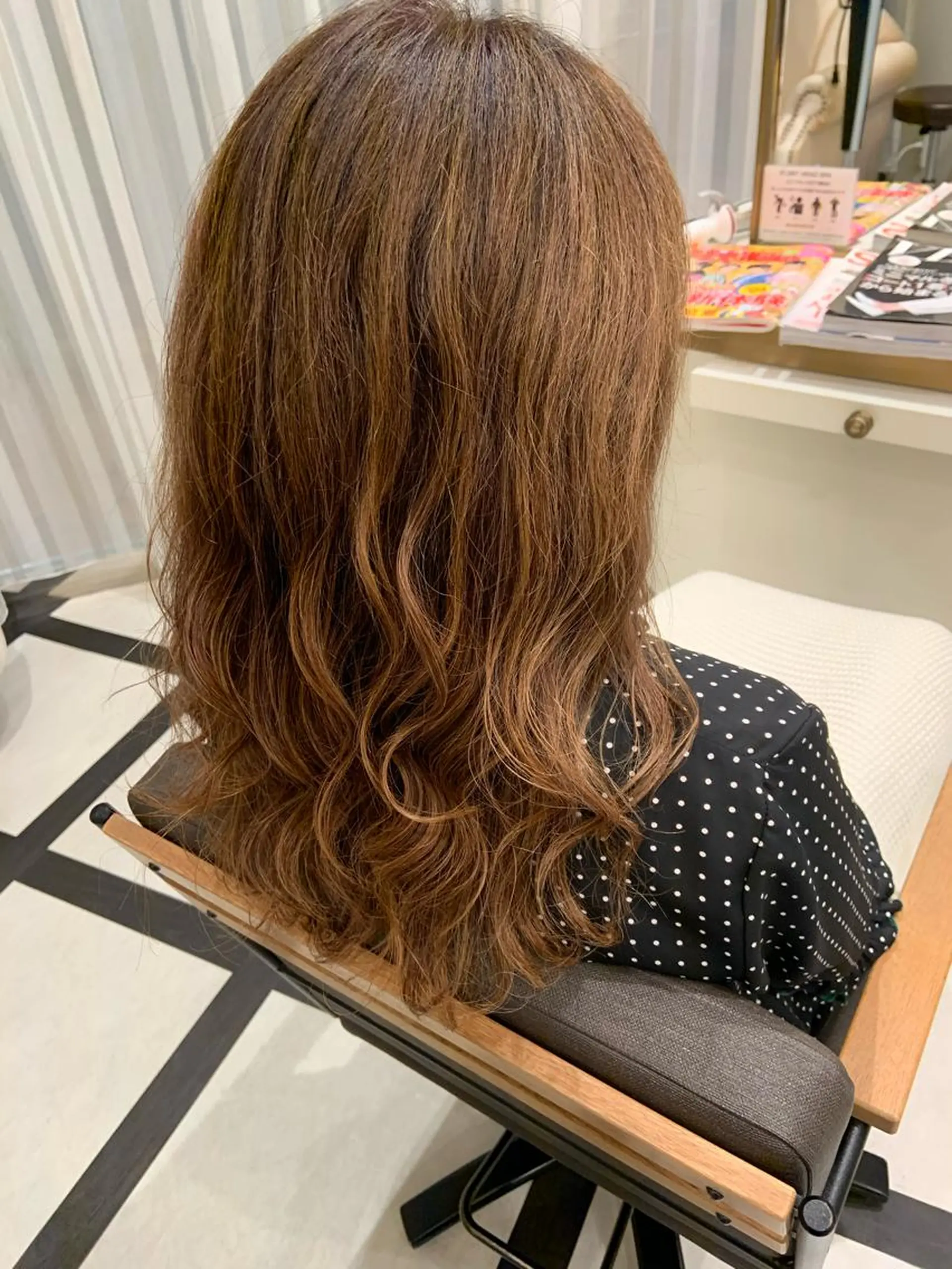 セミロング カラー ヘアアレンジ カット ヘアカラー 山下 加織のヘアスタイル