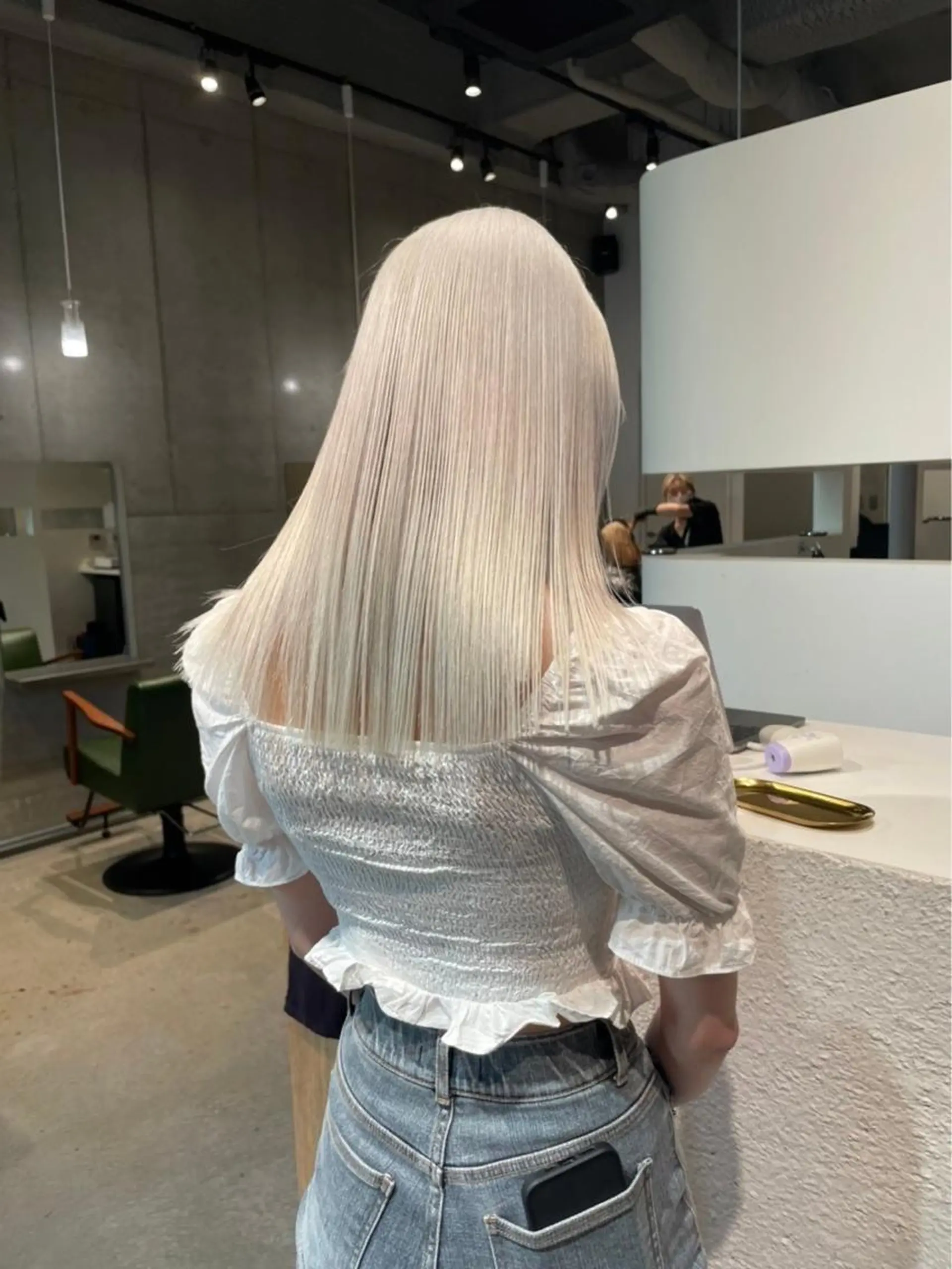 セミロング カラー ブリーチ MONIQA所属・🐲RYUKI メンズブリーチのヘアスタイル