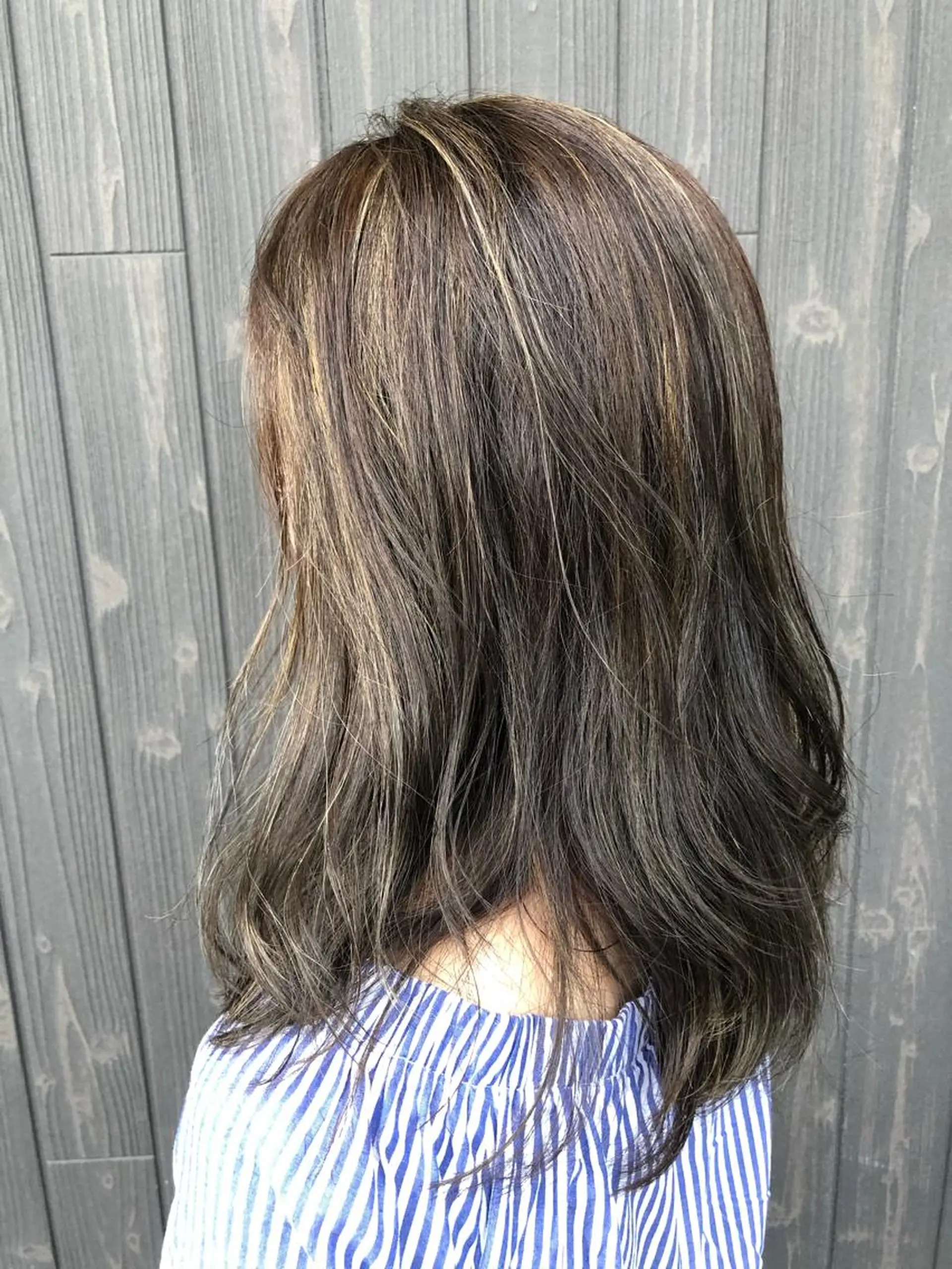 セミロング カラー ハイライトカラー ハイライト カット ヘアカラー トリートメント umi所属・NAKAGAWA YUICHIのヘアスタイル