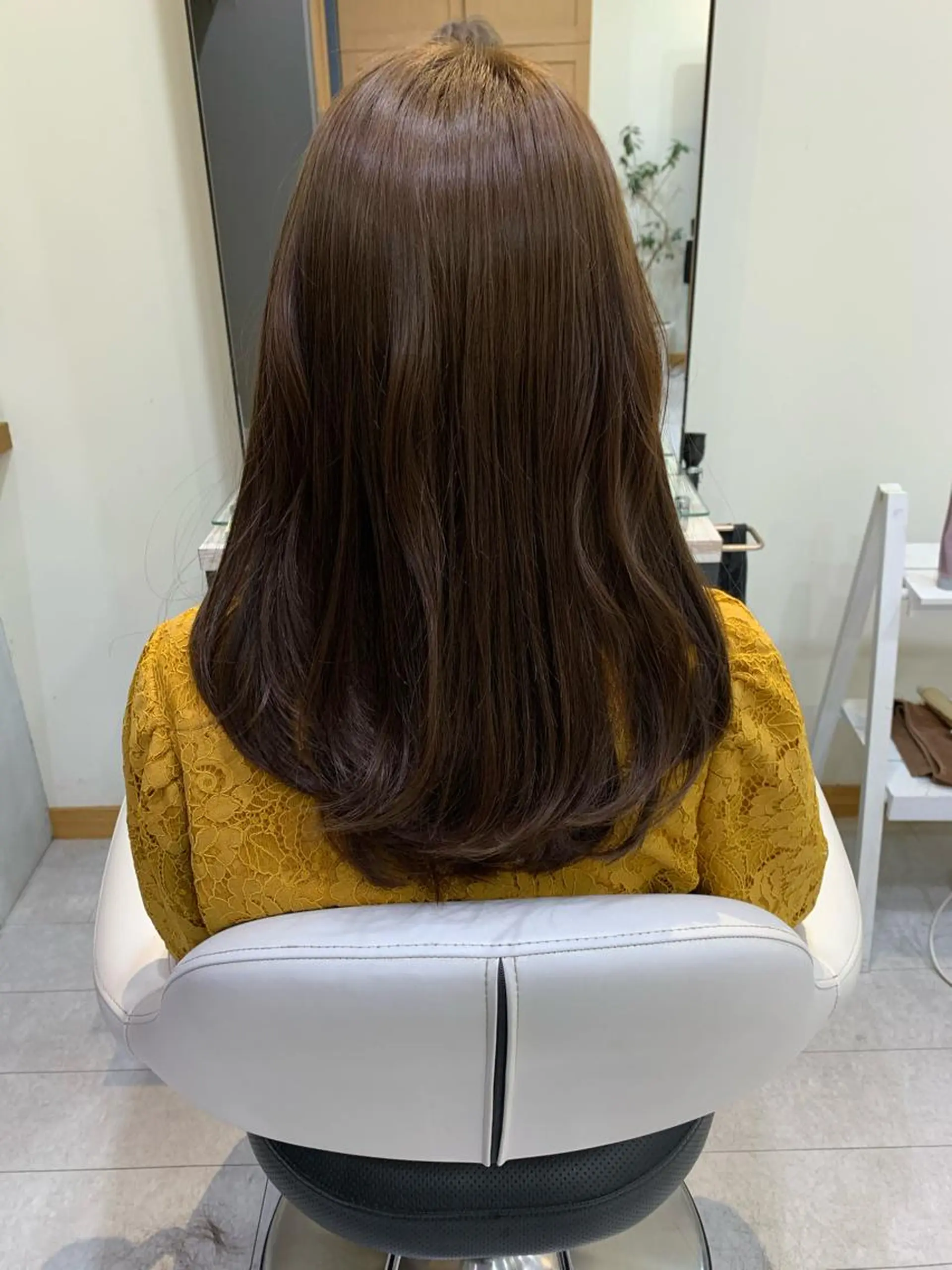 セミロング カラー カット ヘアカラー トリートメント 大姶良 友輝の眉毛・アイブロウイメージ