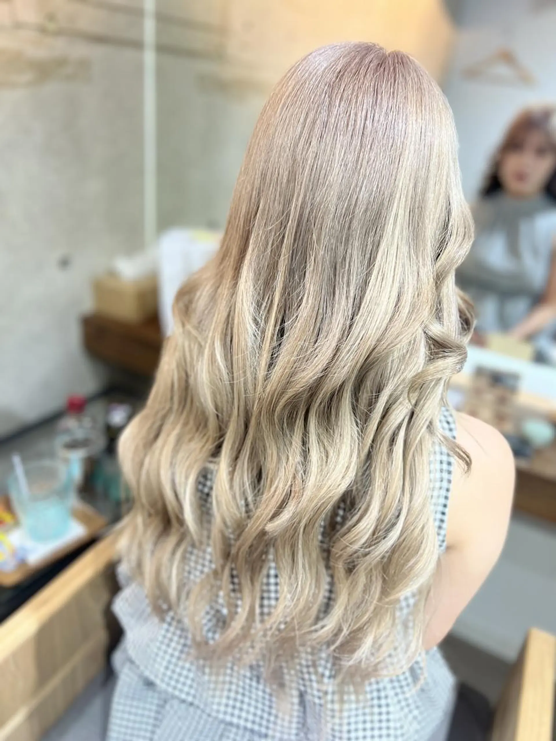 セミロング 深夜美容師🌞yuu リピート率No. 1のヘアスタイル