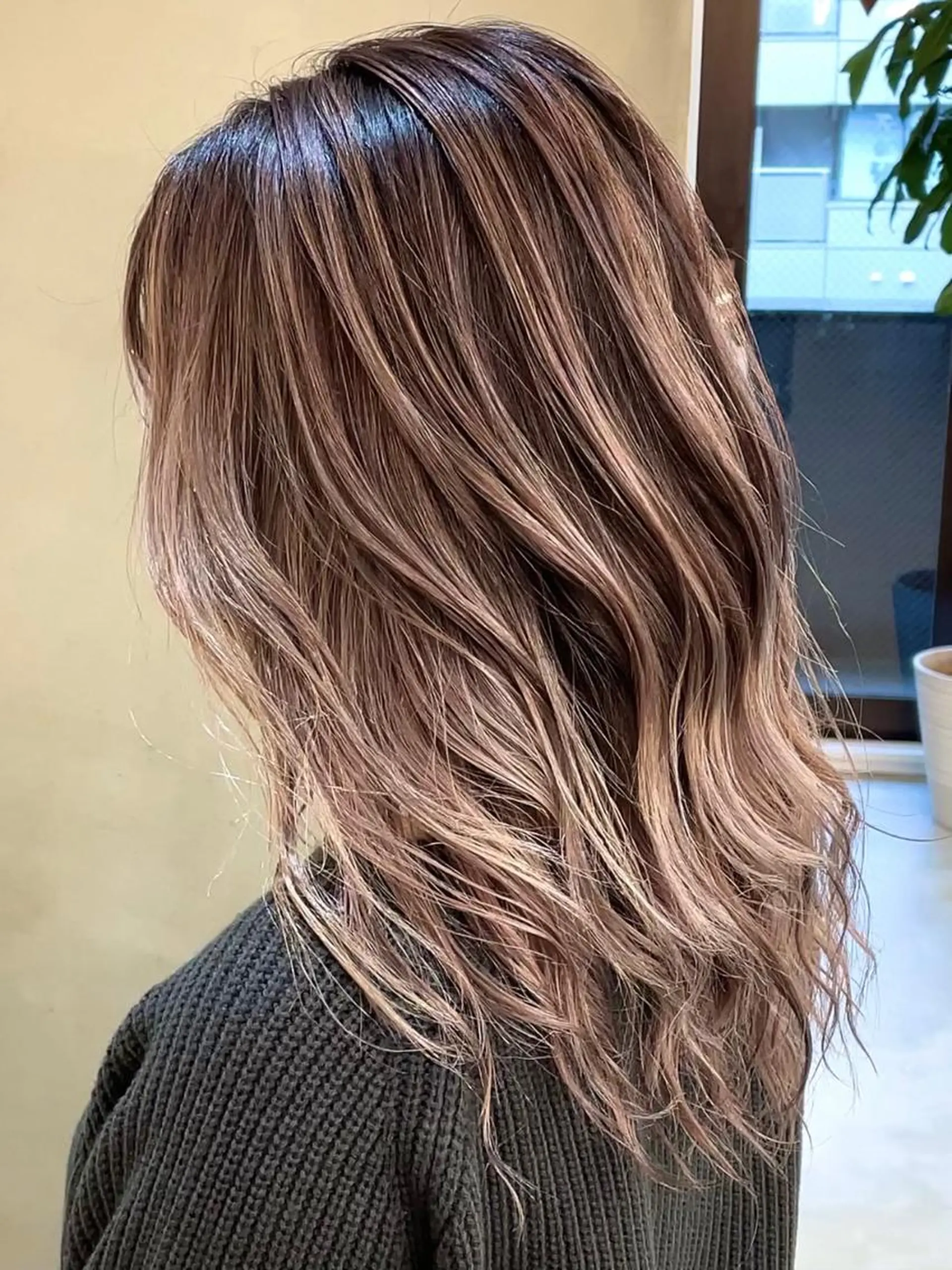 セミロング カラー カット ヘアカラー トリートメント 縮毛/レイヤー 韓国/橋口のヘアスタイル