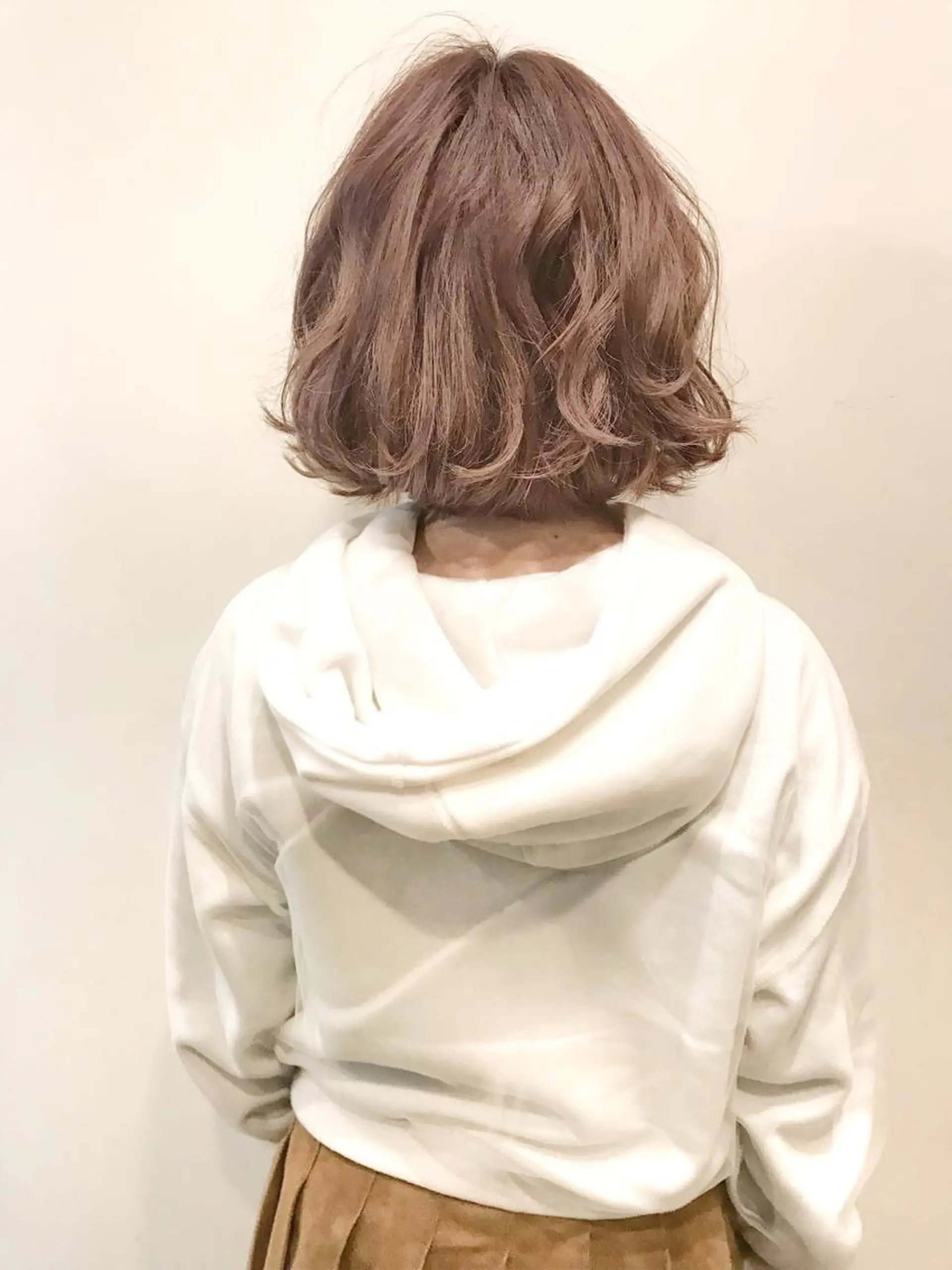 ミディアム カラー ヘアアレンジ ピンクカラー skin所属・中村 梨沙のマツエク・マツパデザイン