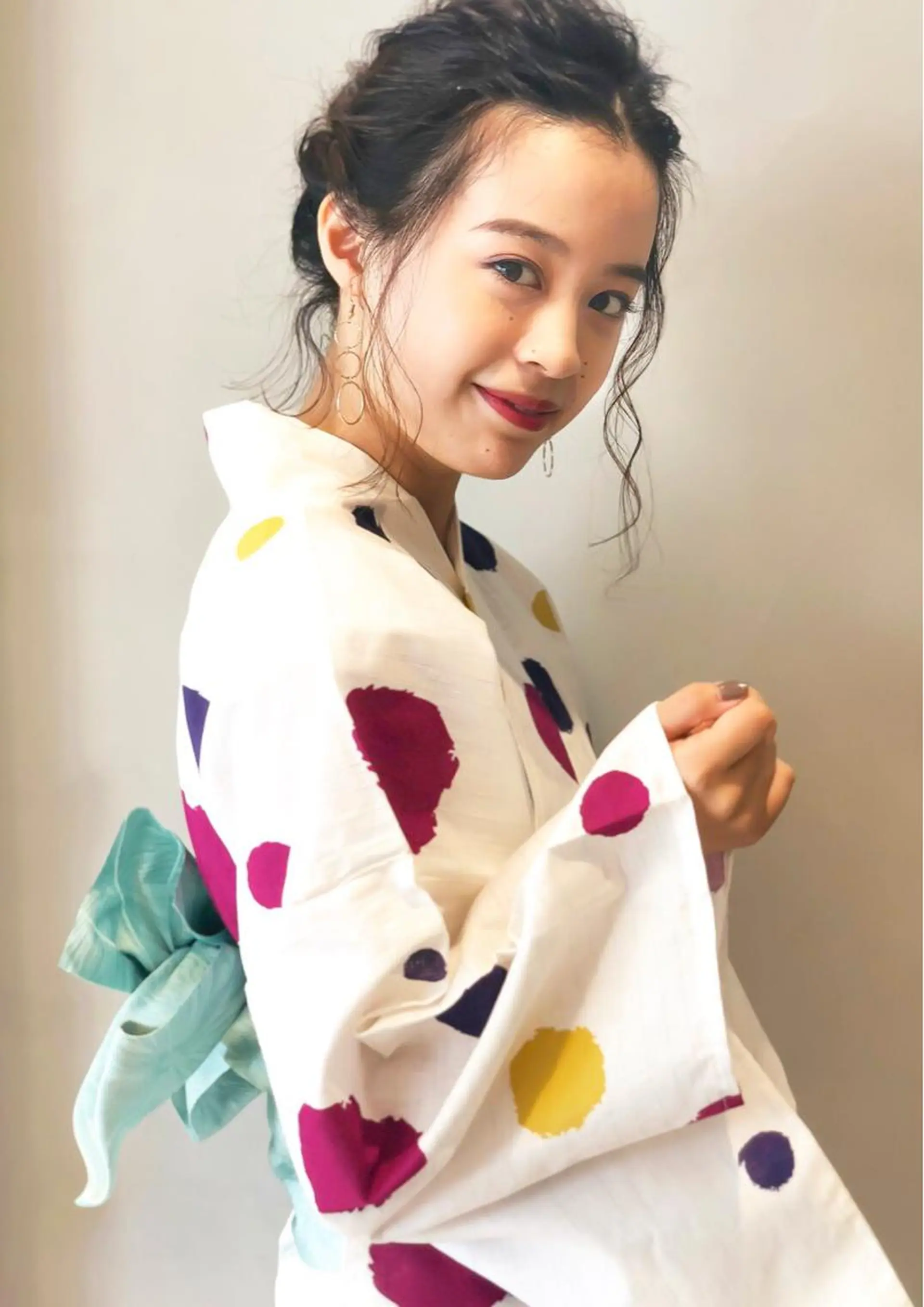 ショート ヘアアレンジ 荒木 依莉亜のヘアスタイル