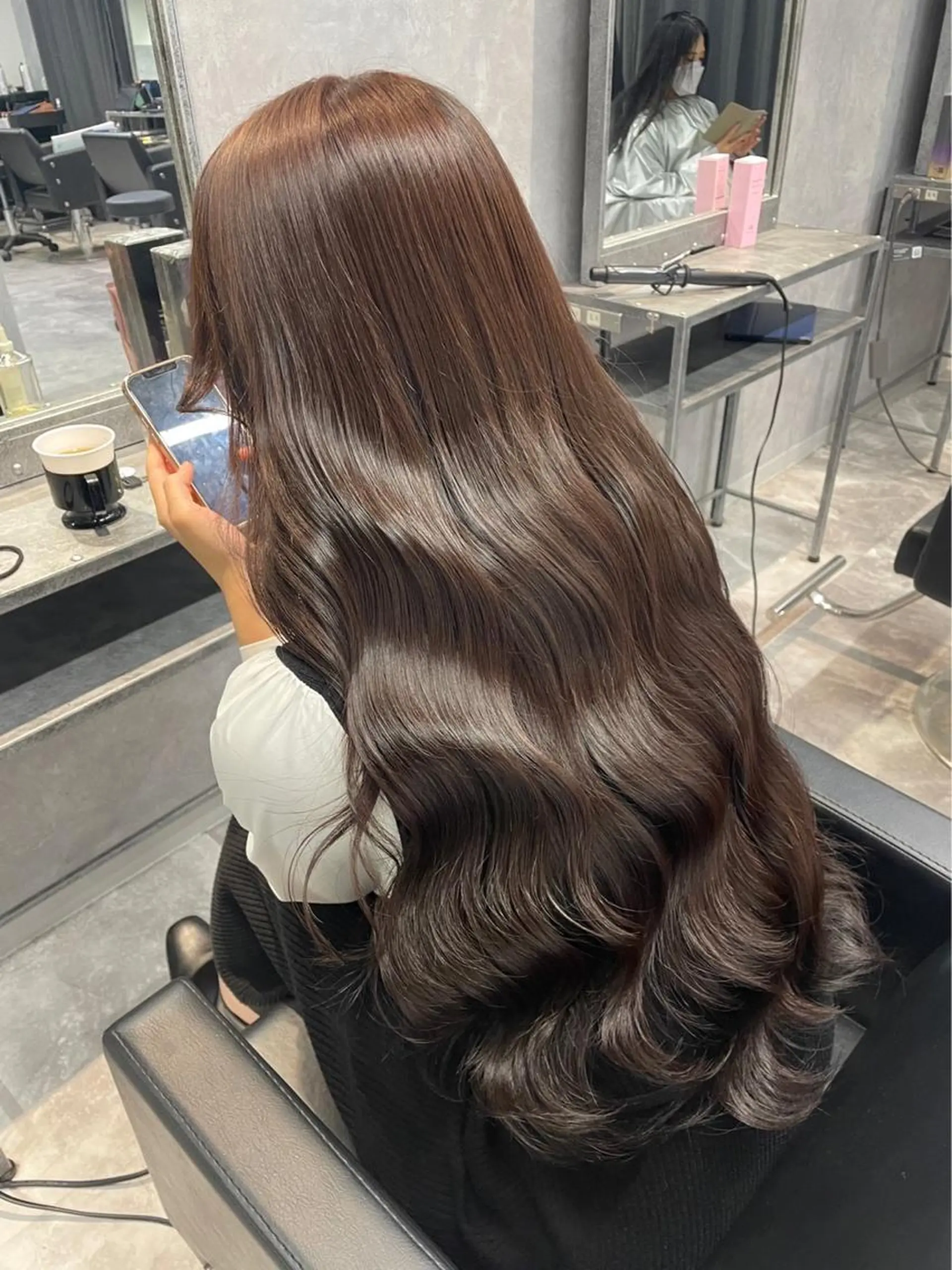 セミロング カラー mimiiy梅田 中崎町ハイトーンのヘアスタイル