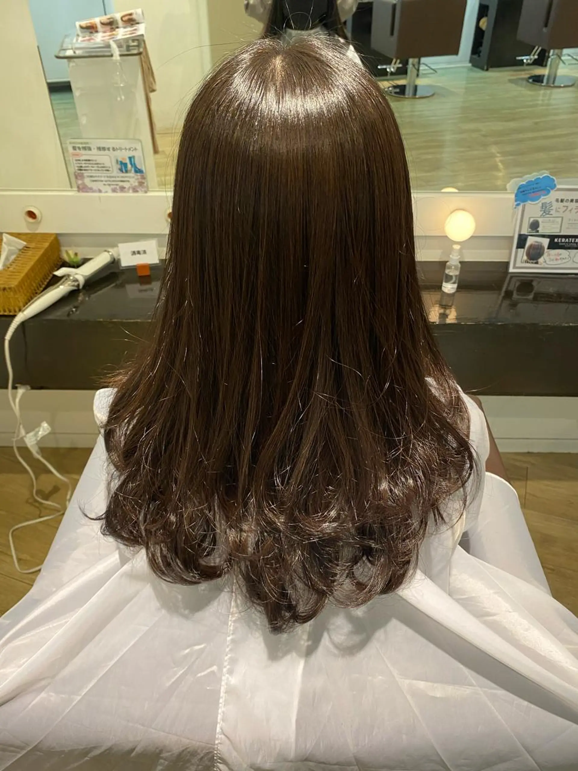 ロング XXXY'S Color Flip所属・小宮 真理奈のヘアスタイル