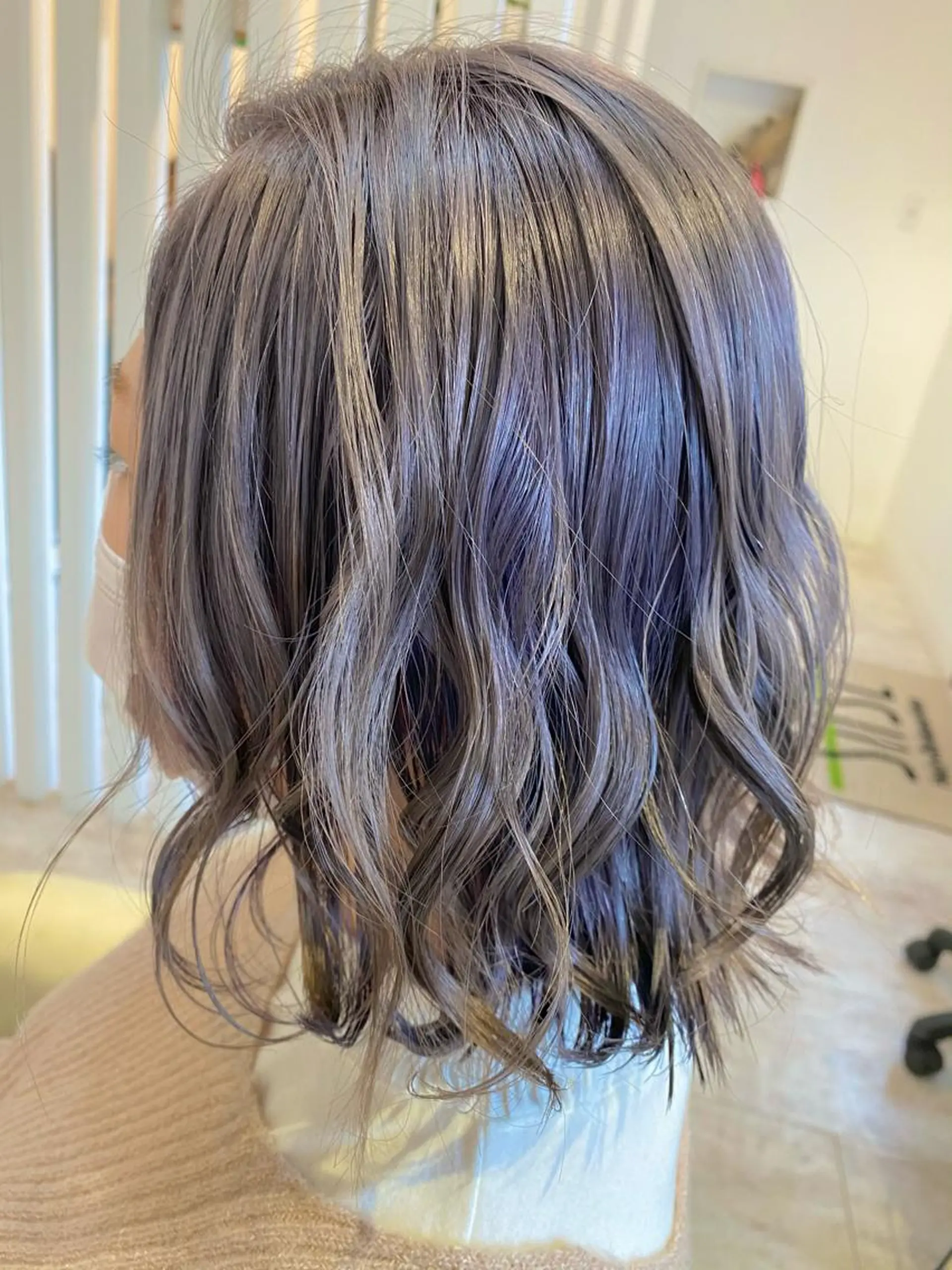 セミロング カラー ヘアアレンジ Design Color🐰アユミのヘアスタイル