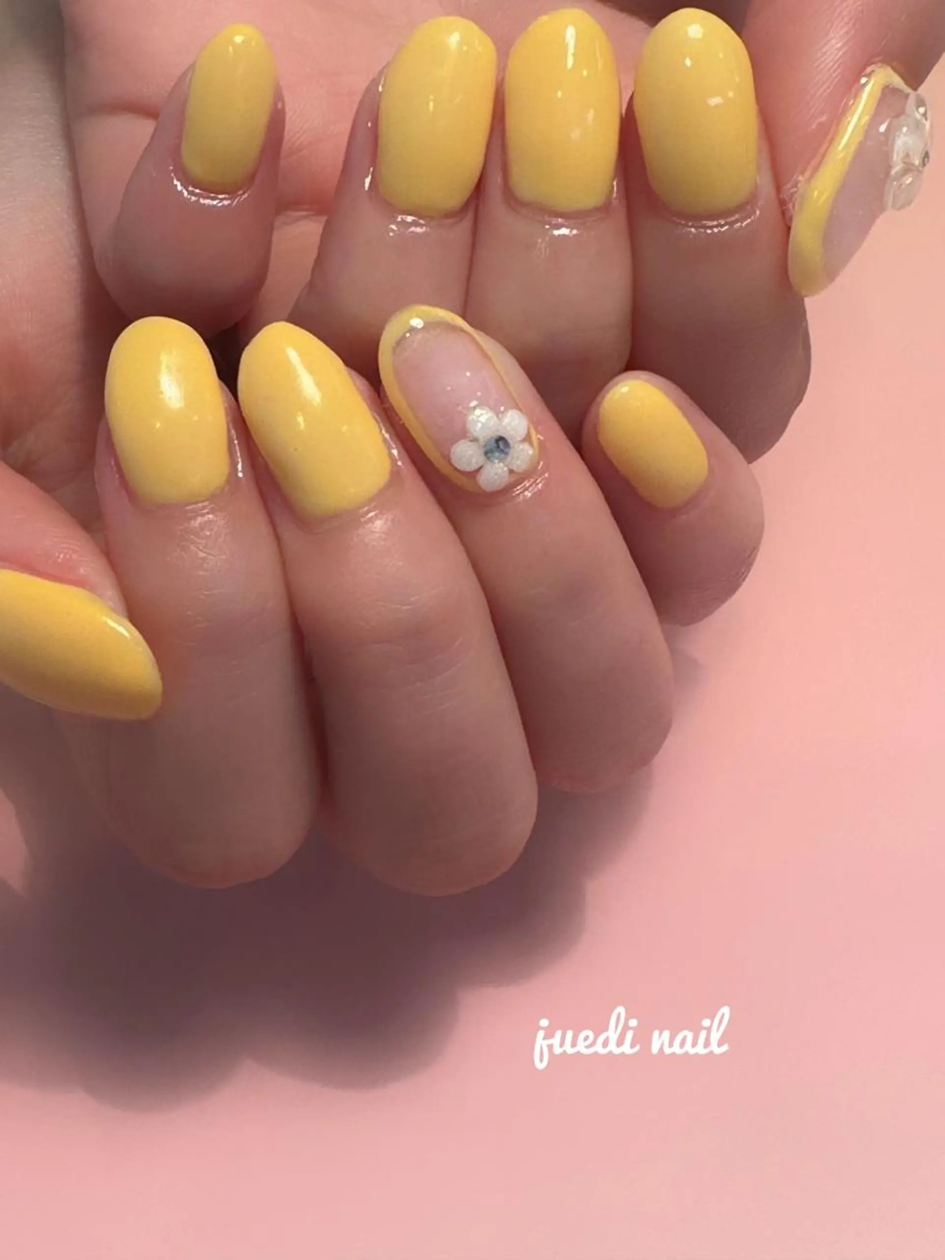 ネイル juedi nail(木曜日のネイル)所属・juedi nail 〜木曜日のネイル〜のネイルデザイン
