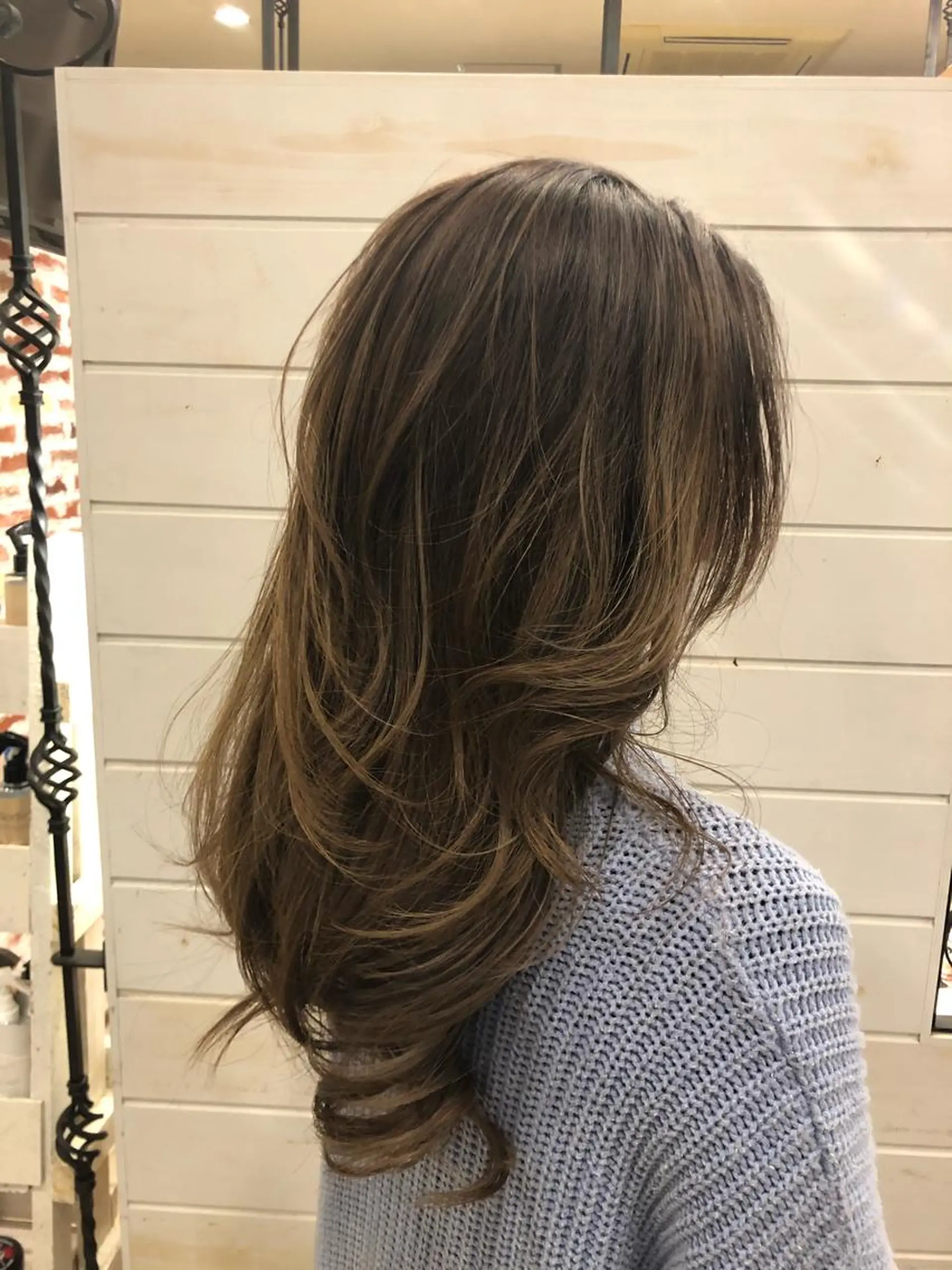 ロング カラー ハイライトカラー ハイライト Crén by marie 真嘉比店所属・東恩納 誠のヘアスタイル