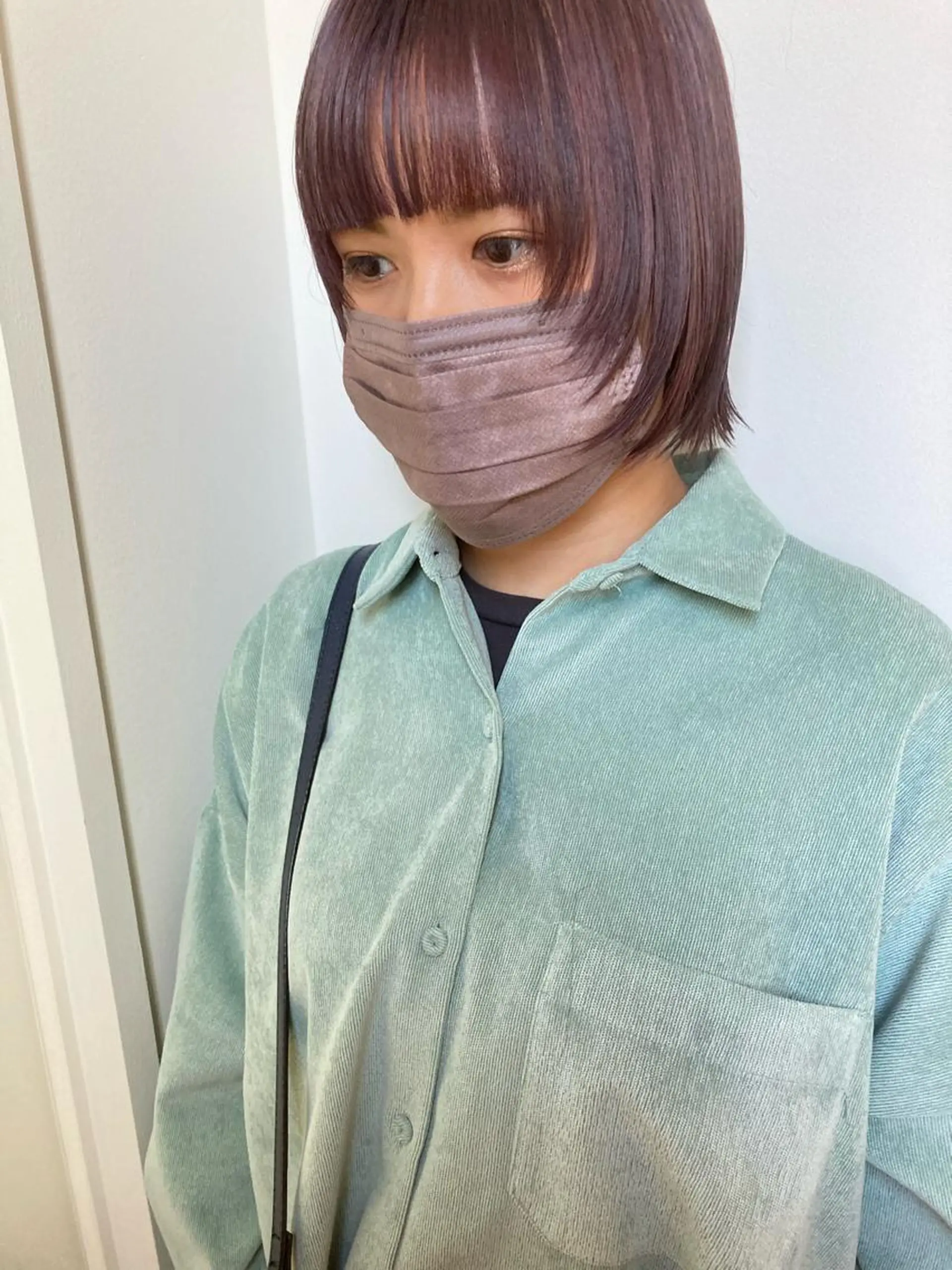 ショート カラー ベージュカラー ブリーチ ラベンダーカラー ラベンダーベージュ レイヤーカット カット トリートメント 小木曽智美 /ボブ/ショートのヘアスタイル