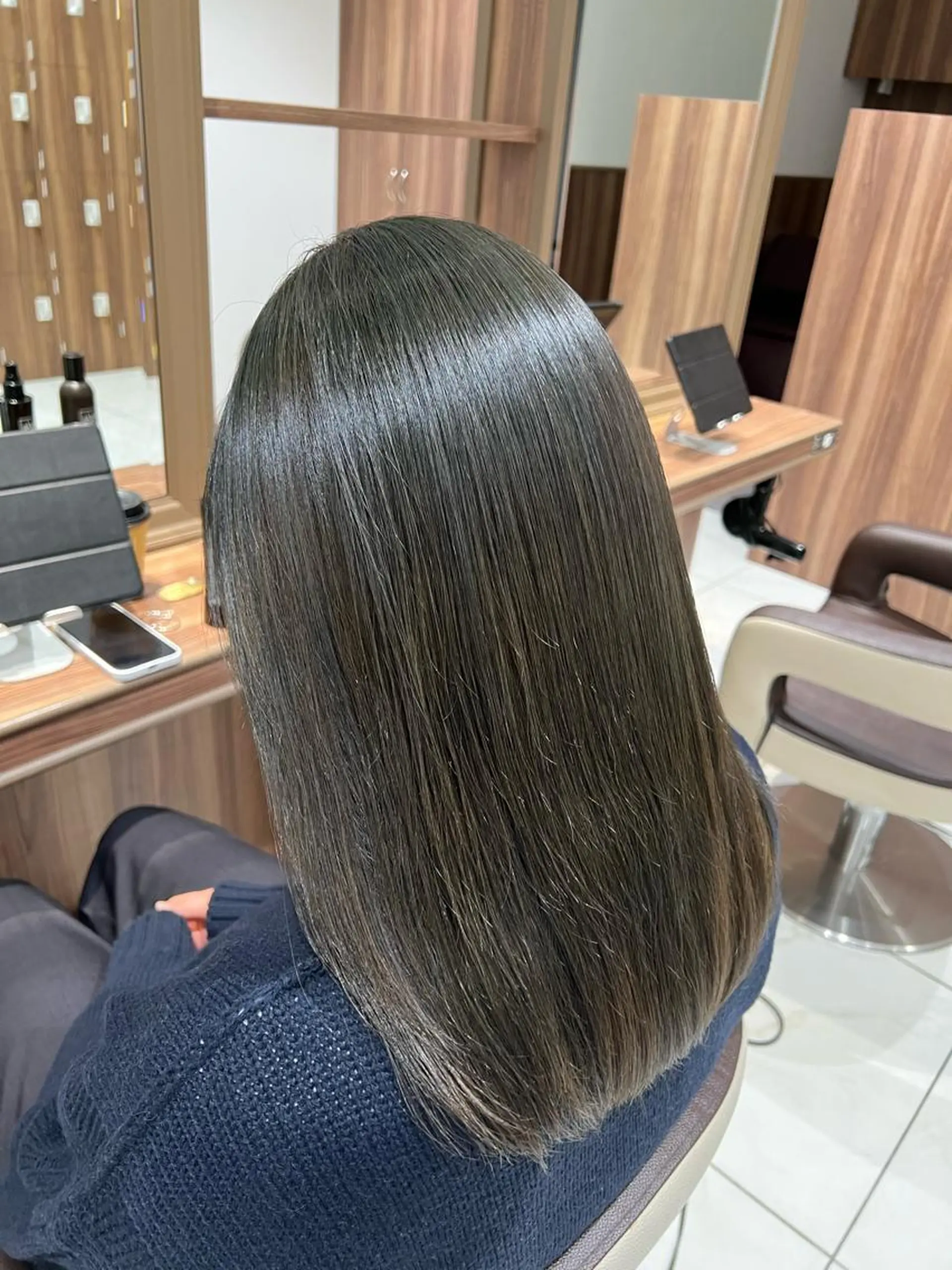 カラー ヘアカラー トリートメント ✨艶髪✨ 可西 凜々子のヘアスタイル