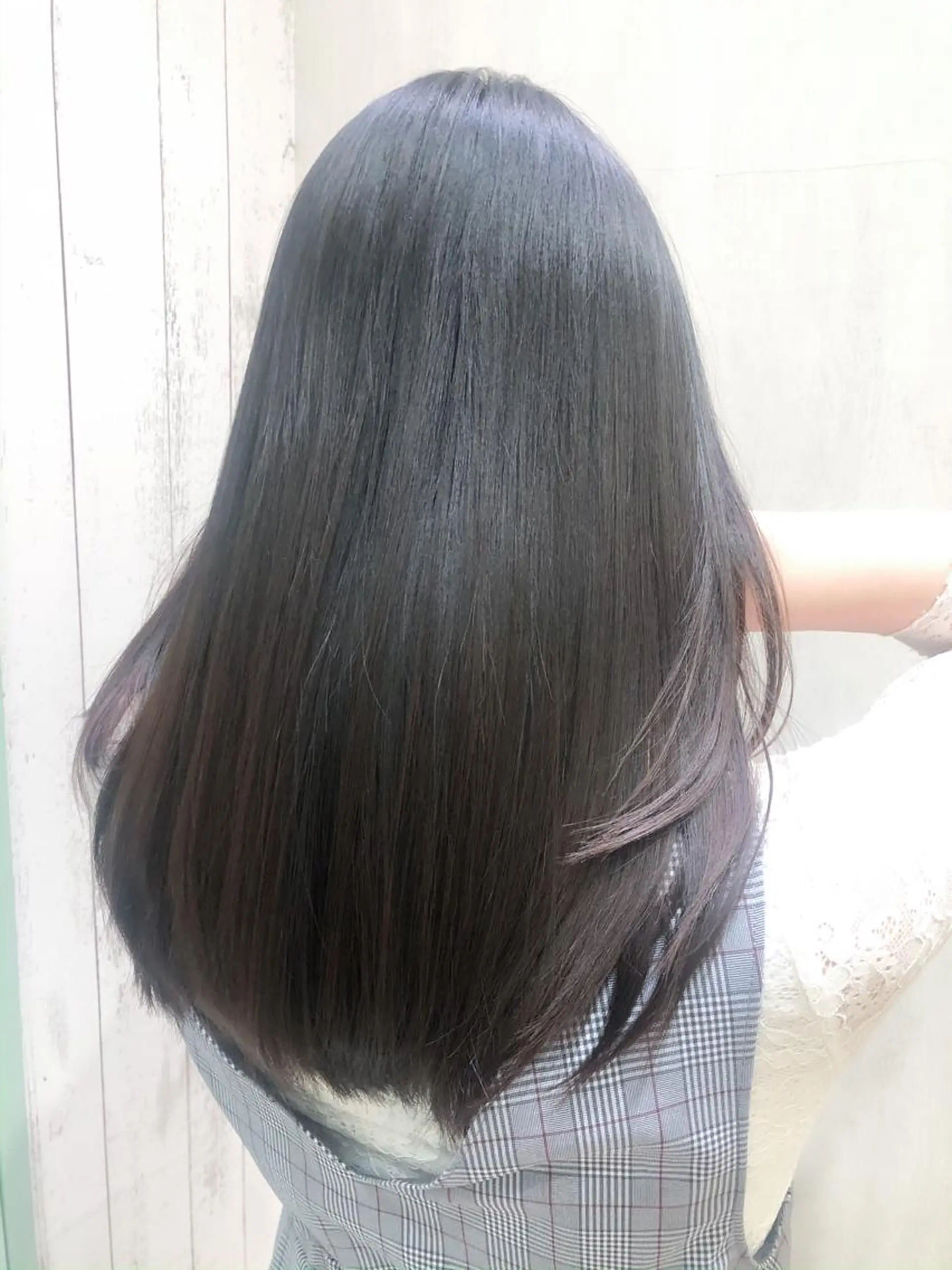 ミディアム パーマ 髪質改善 縮毛矯正 トリートメント カット ヘアカラー 内藤　宏紀 tidasmileのヘアスタイル