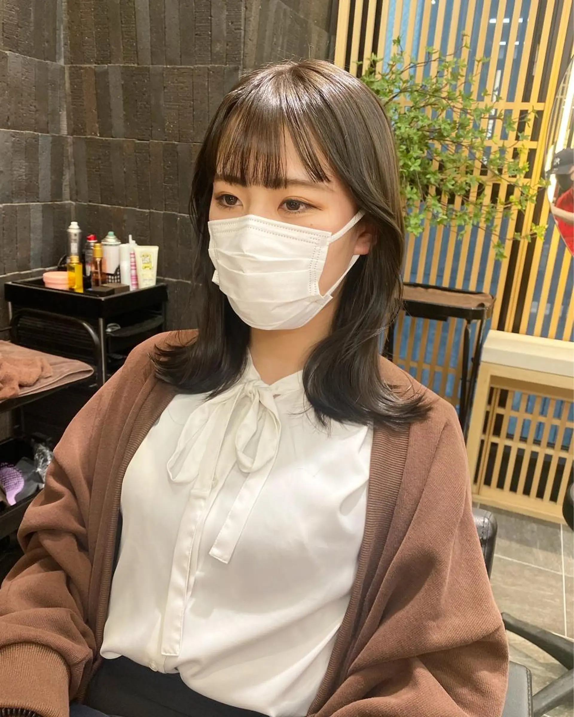 ミディアム カラー グレージュ くびれヘア LATTE  渋谷所属・♡レイヤーカット れお♡のヘアスタイル