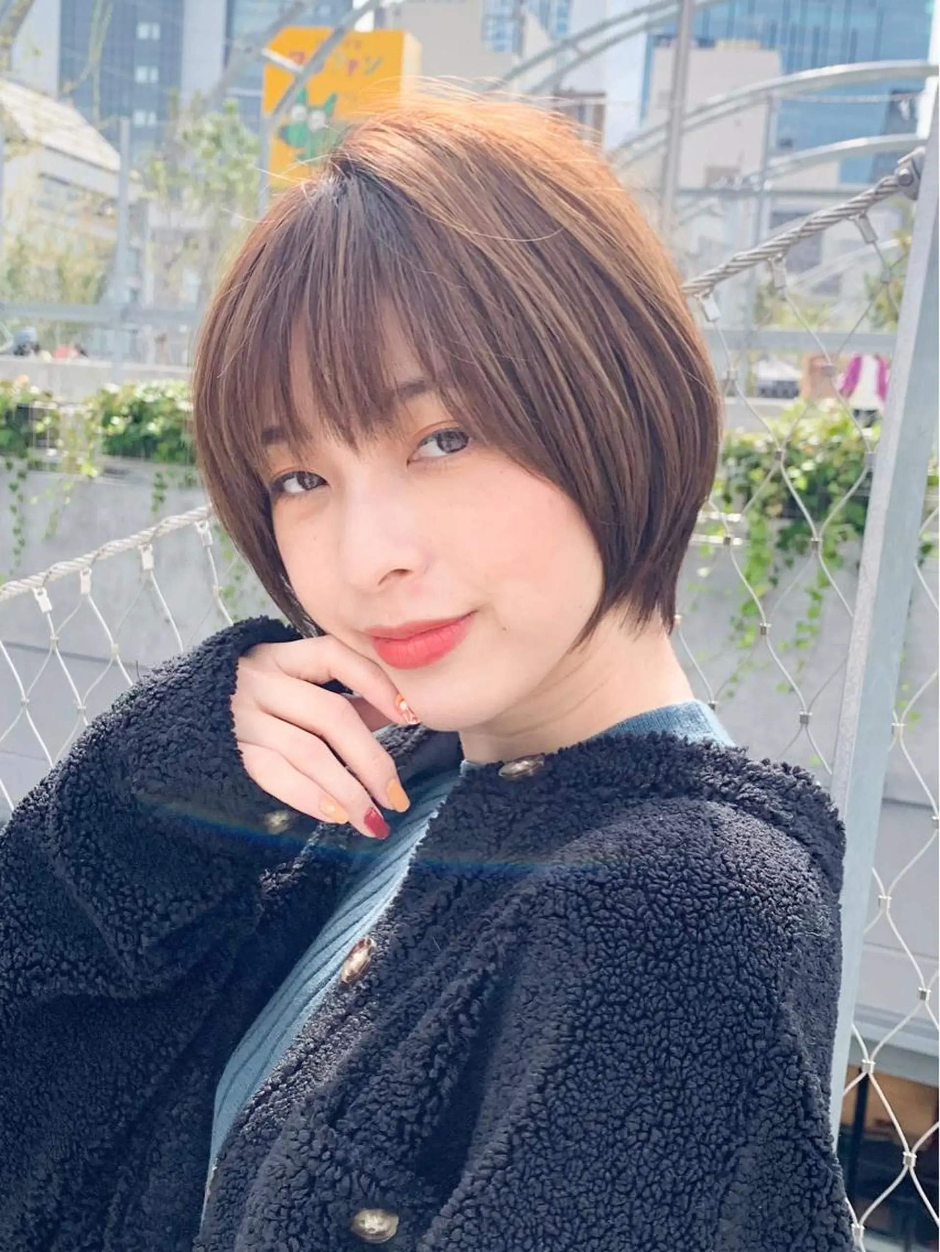 ショート ショートヘア くすみカラー、大場猛のヘアスタイル