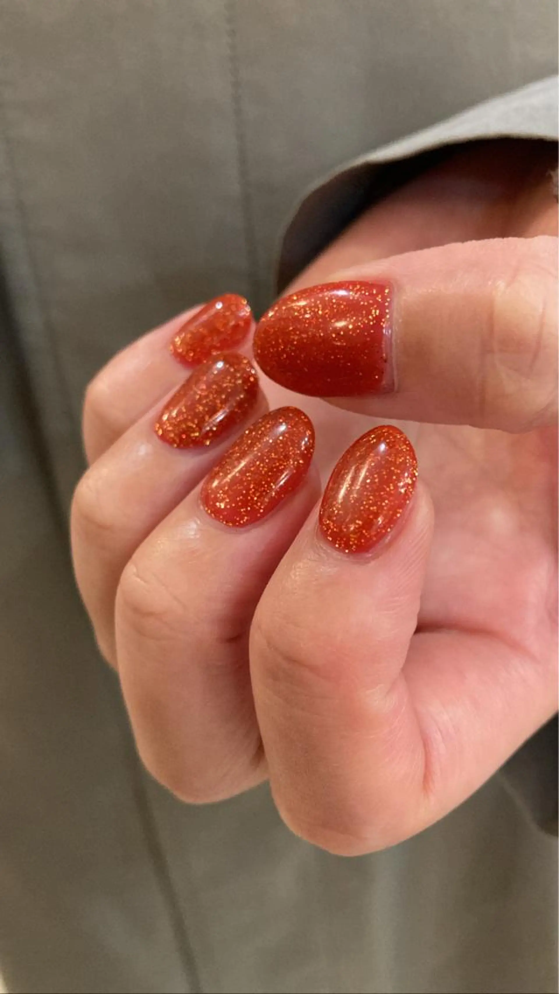 ネイル nailsalon　hue所属・小山 羽奈のネイルデザイン