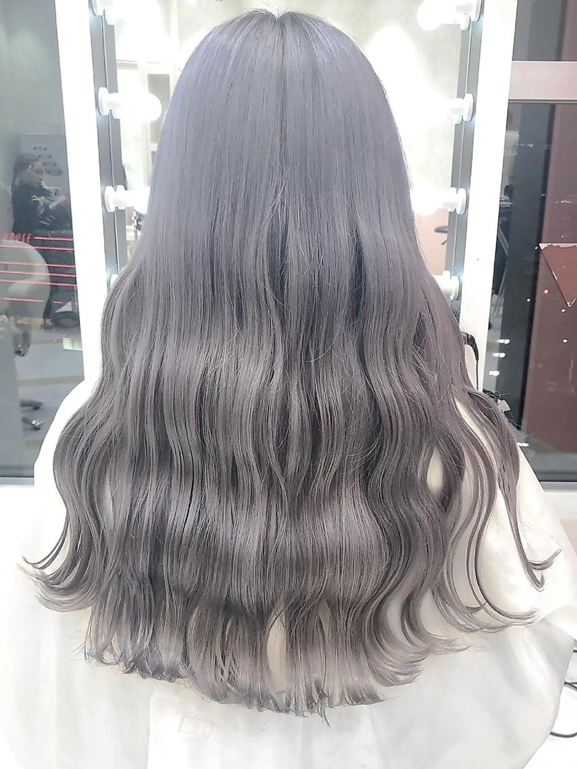 ロング エクステ オフホワイトアンドなんば所属・福西 洋斗のヘアスタイル