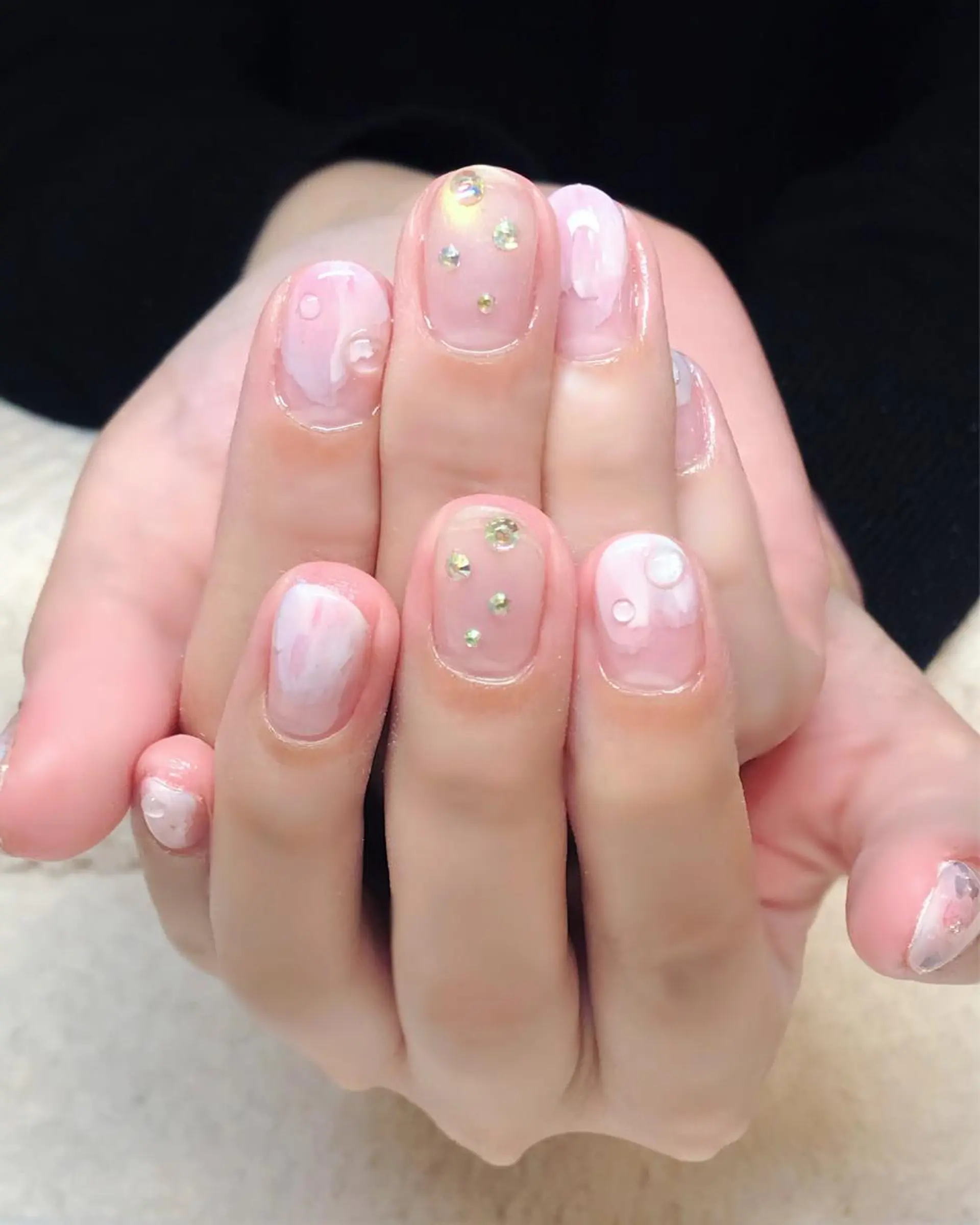 ネイル オーロラネイル ジェルネイル 氷ネイル・うるうるネイル 韓国ネイル ニュアンスネイル Nyanco Nailのネイルデザイン