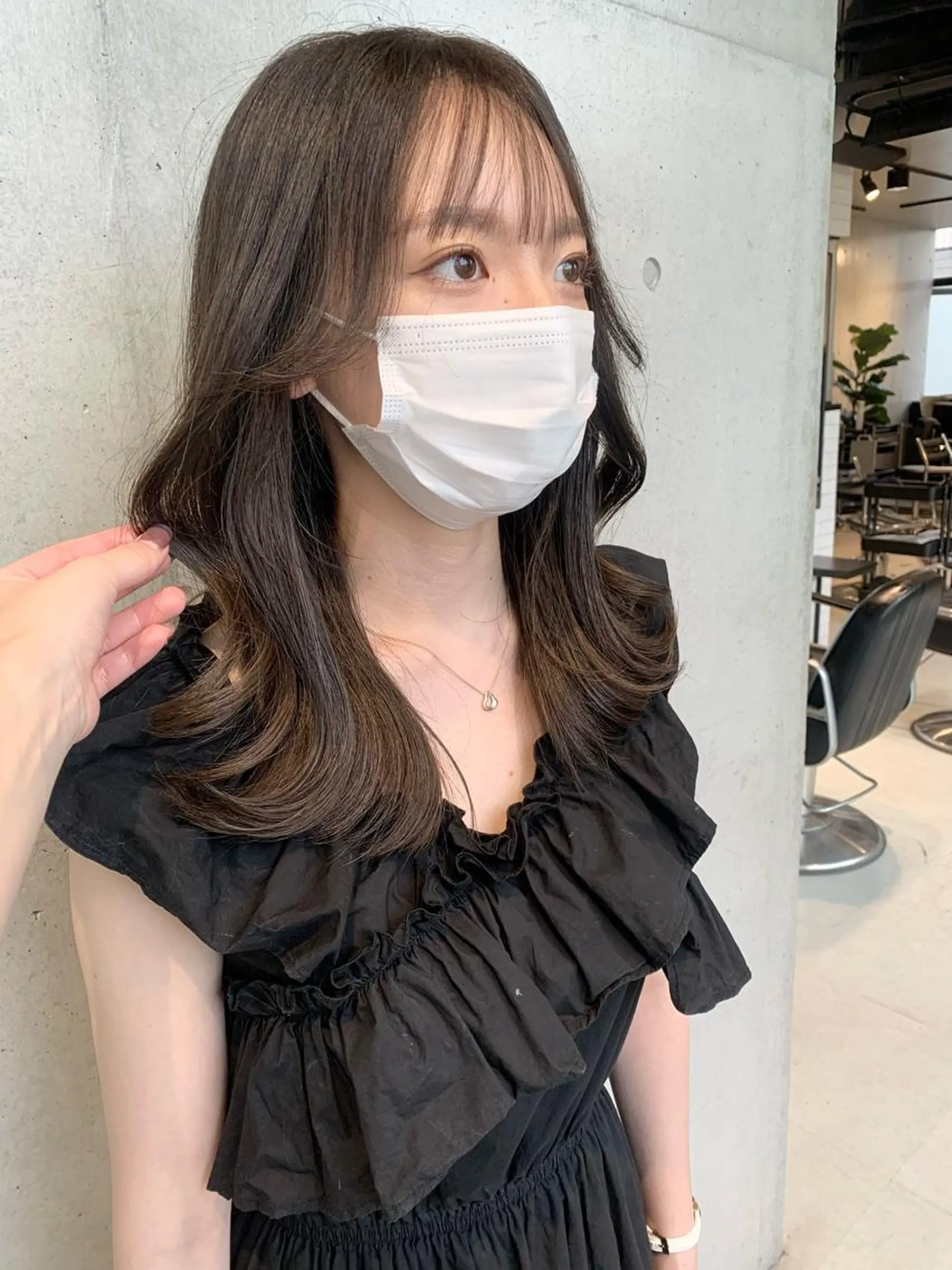 ミディアム カラー カット ヘアカラー トリートメント ヘッドスパ ヘアセット 透明感/オリーブ/ グレージュ/YUKAのヘアスタイル