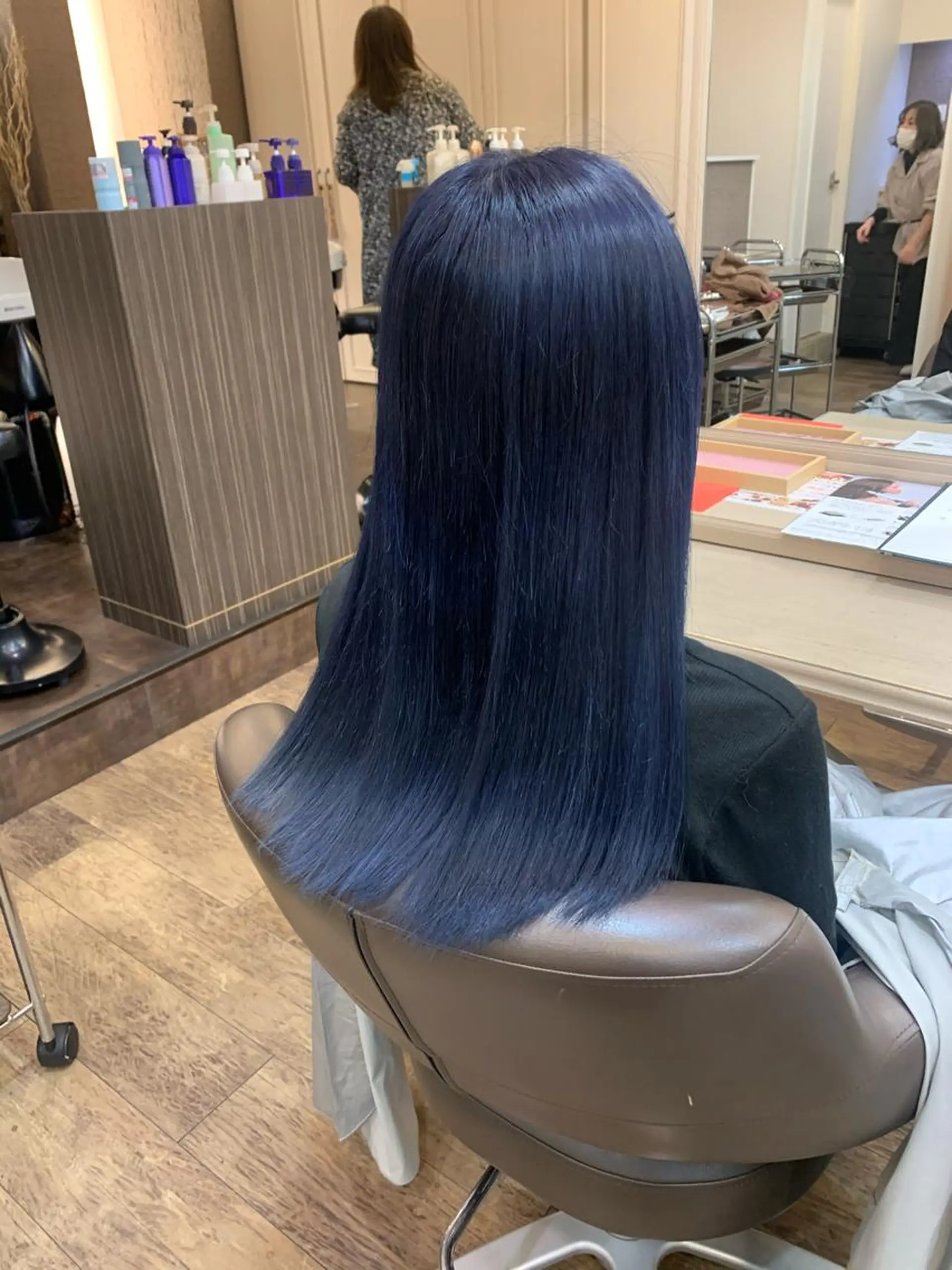 ロング カラー ブリーチ ブルーカラー ネイビーカラー 🦋艶モテカラー/ヘ アセット🦋YURIのヘアスタイル