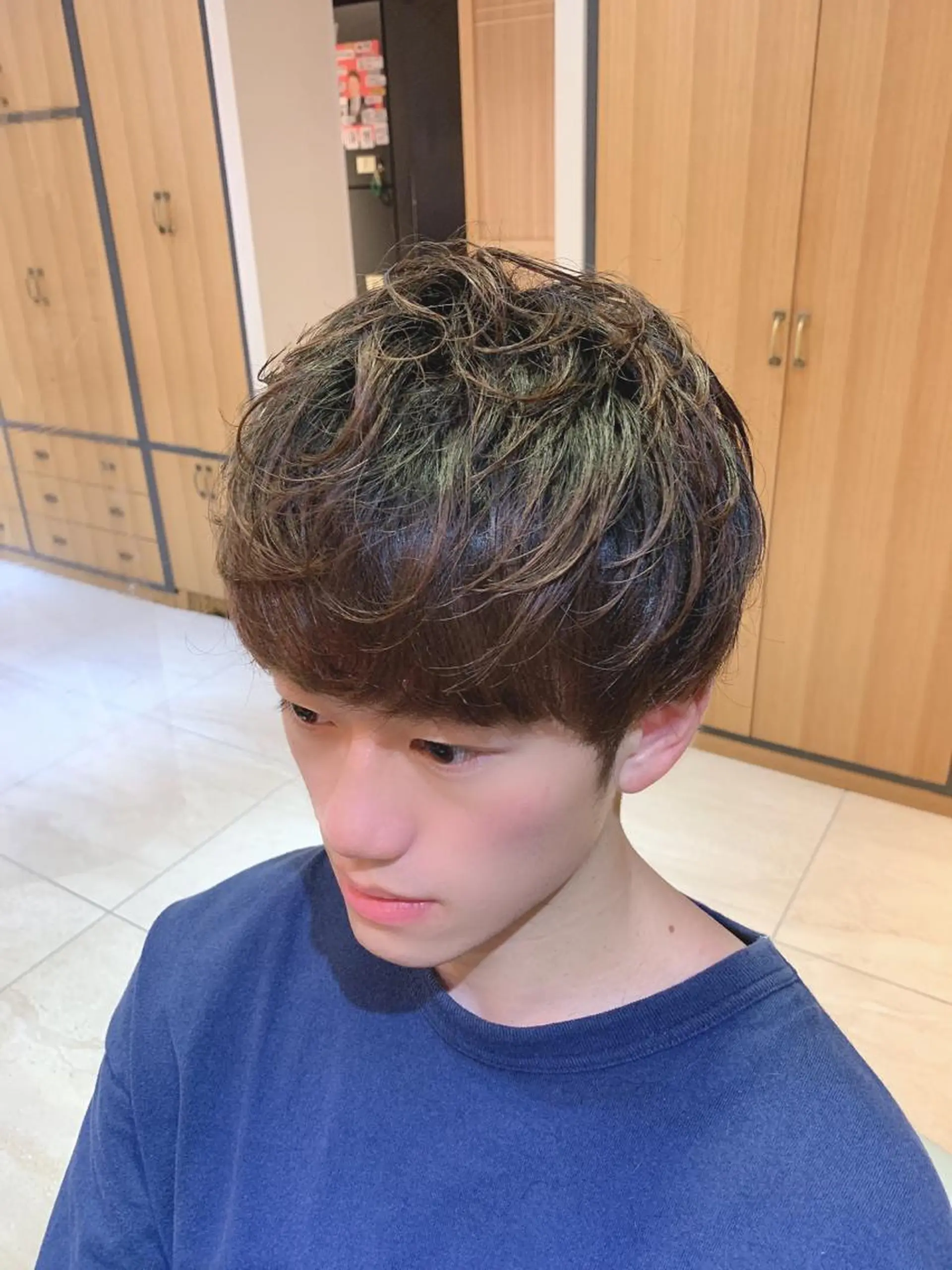 ヘアアレンジ メンズ beautism clock所属・韓国風🇰🇷うる艶 レイヤー/海青🫧のヘアスタイル