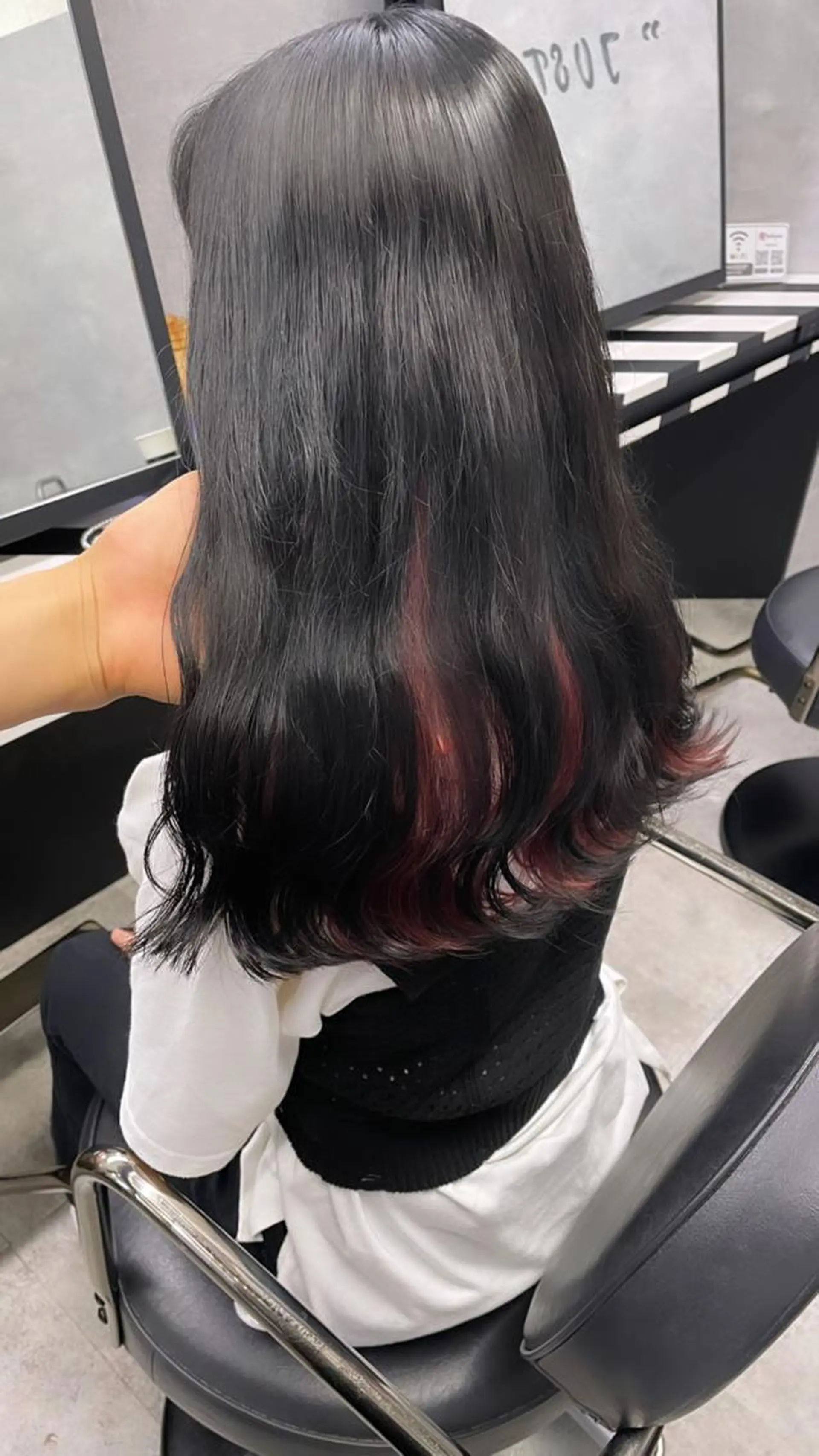 ロング Hui.所属・縮毛矯正・髪質改善 特化 出納 直起のヘアスタイル