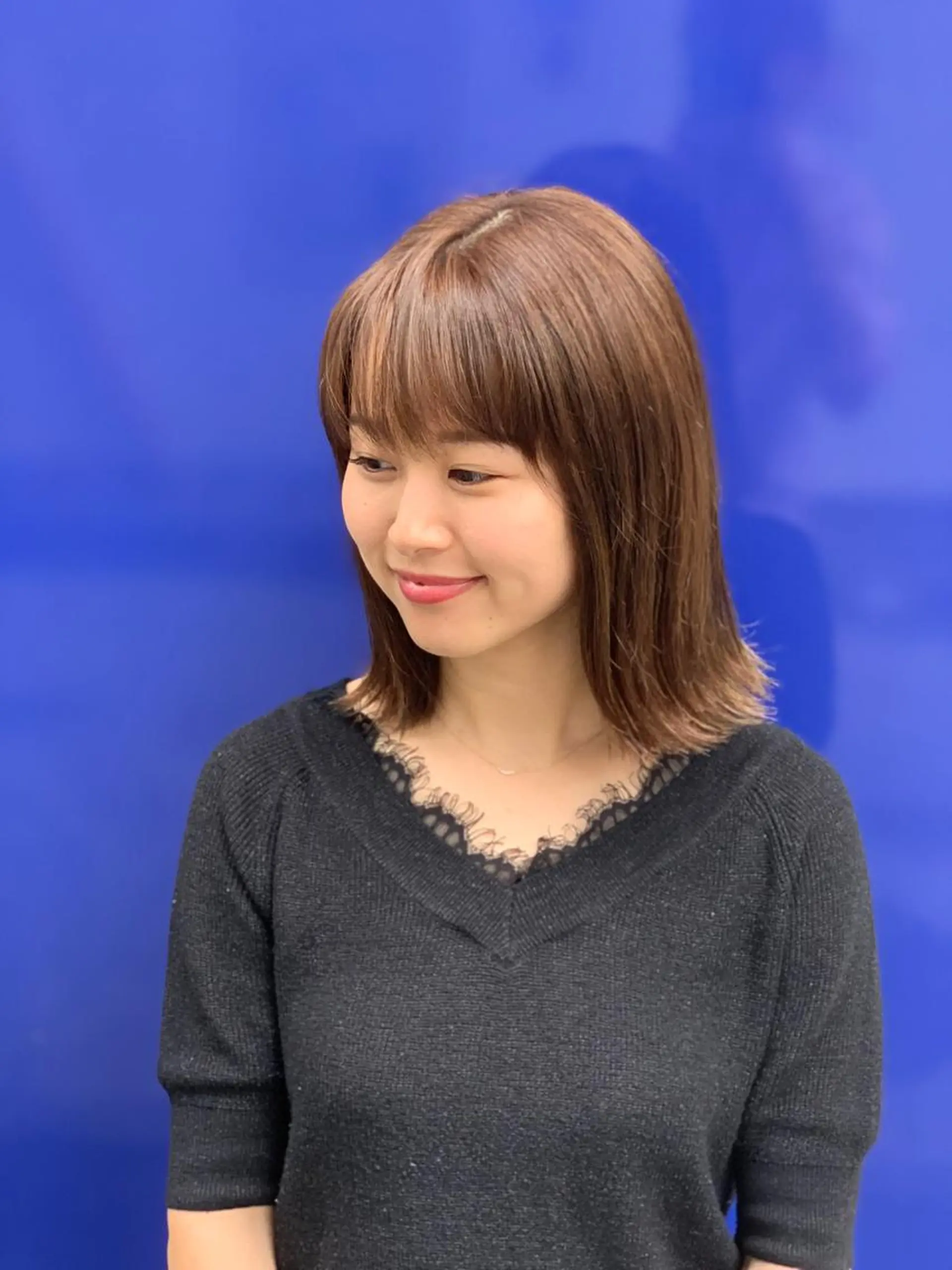 ミディアム カラー ハイライトカラー ハイライト ヘアカラー トリートメント 髪質改善/縮毛矯正 /ブリーチ矯正/岡部のヘアスタイル