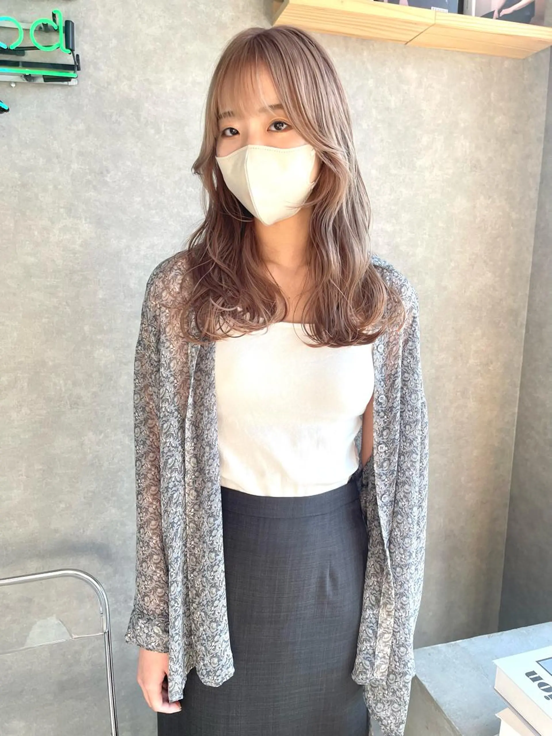 セミロング カラー mood tatemachiのヘアスタイル